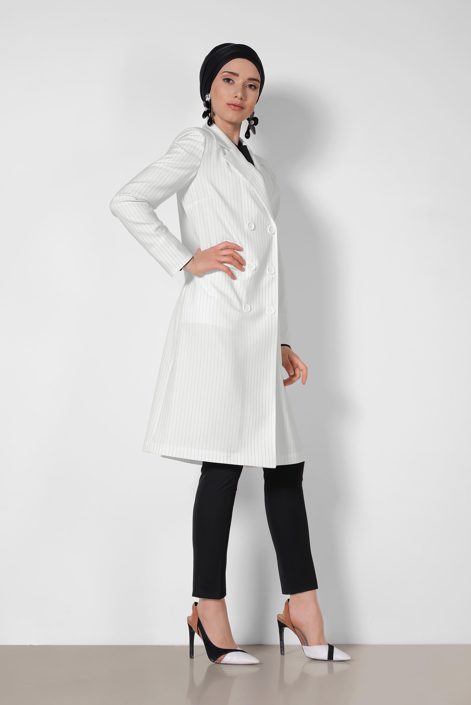 Tesettür giyim BEJ ÇİZGİ DESENLİ KRUVAZE TRENÇKOT 1415