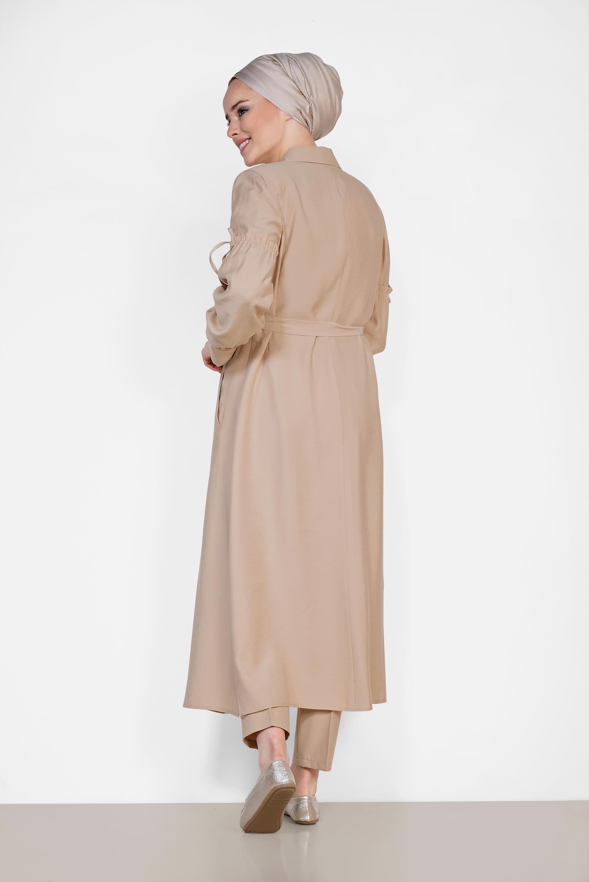 Tesettür giyim BEJ GÖMLEK YAKA TRENÇKOT 1426