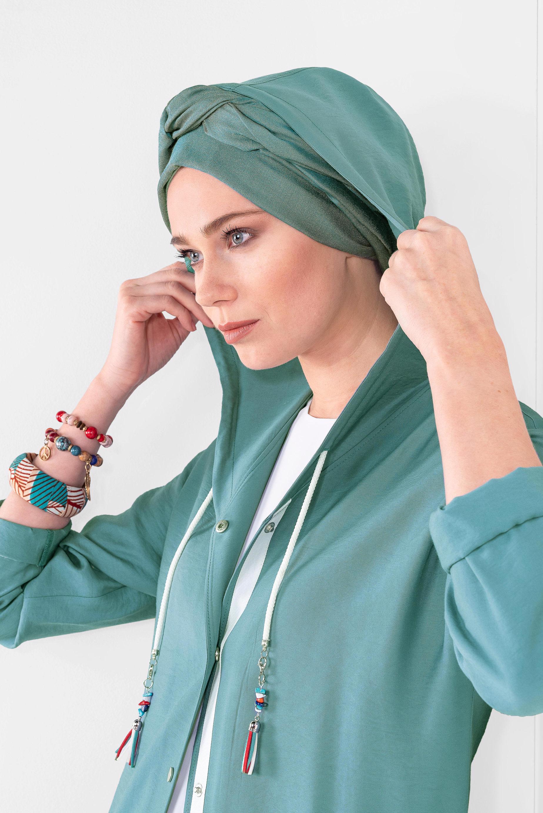 Tesettür giyim MAVİ KAPÜŞONLU ÇITÇITLI SPOR TRENÇKOT 1440