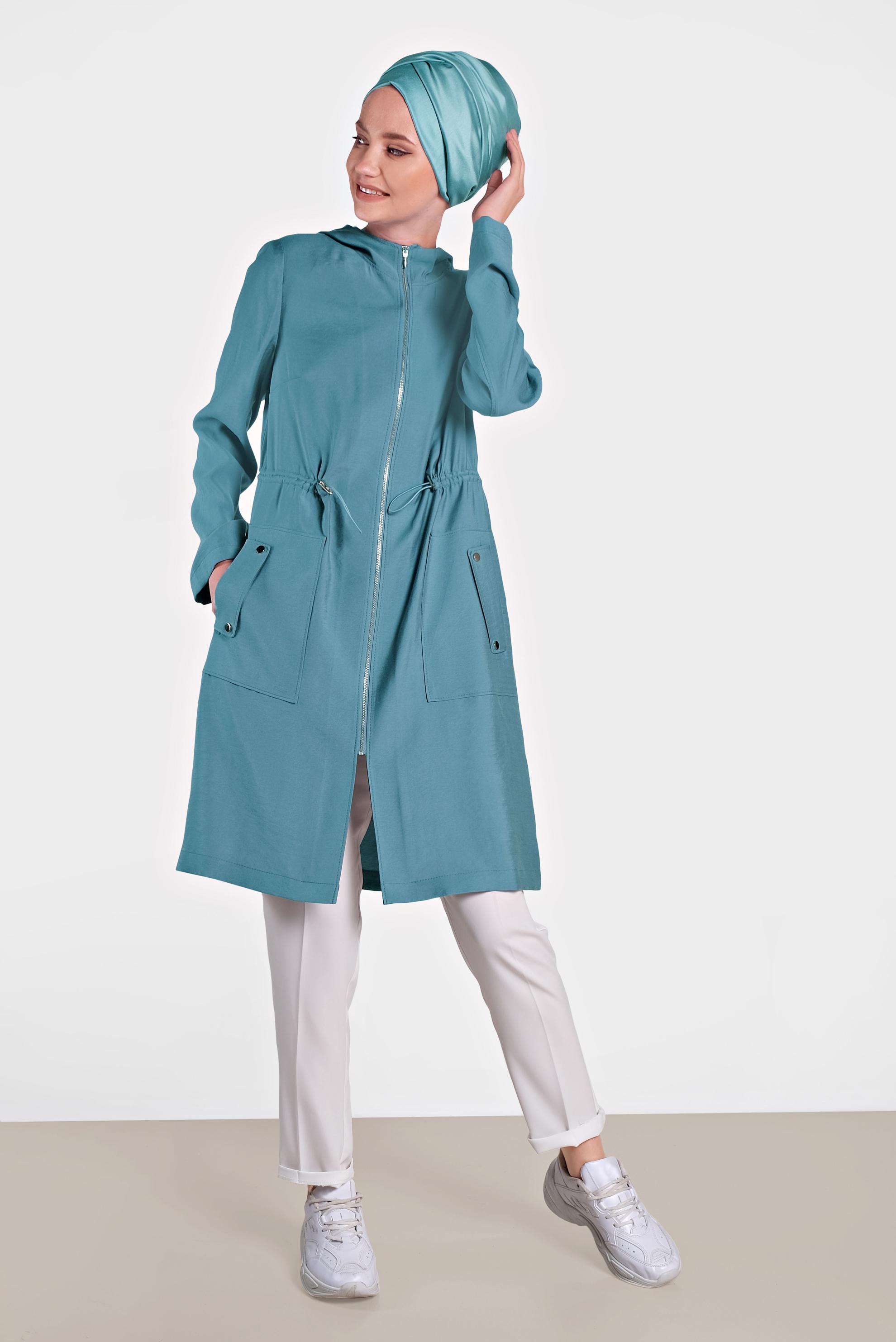 Tesettür giyim MAVİ BELİ BÜZGÜLÜ KAPÜŞONLU TRENÇKOT 1441