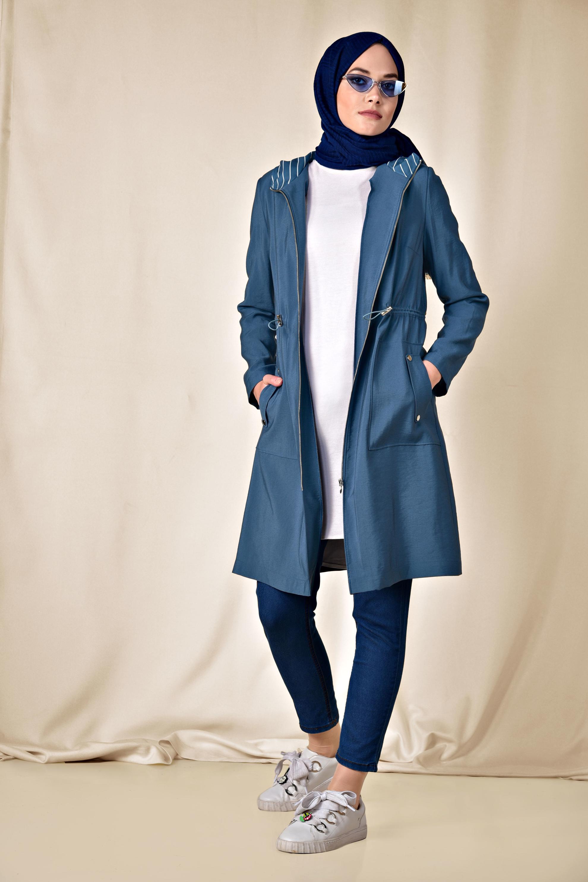 Tesettür giyim LACİVERT BELİ BÜZGÜLÜ KAPÜŞONLU TRENÇKOT 1441