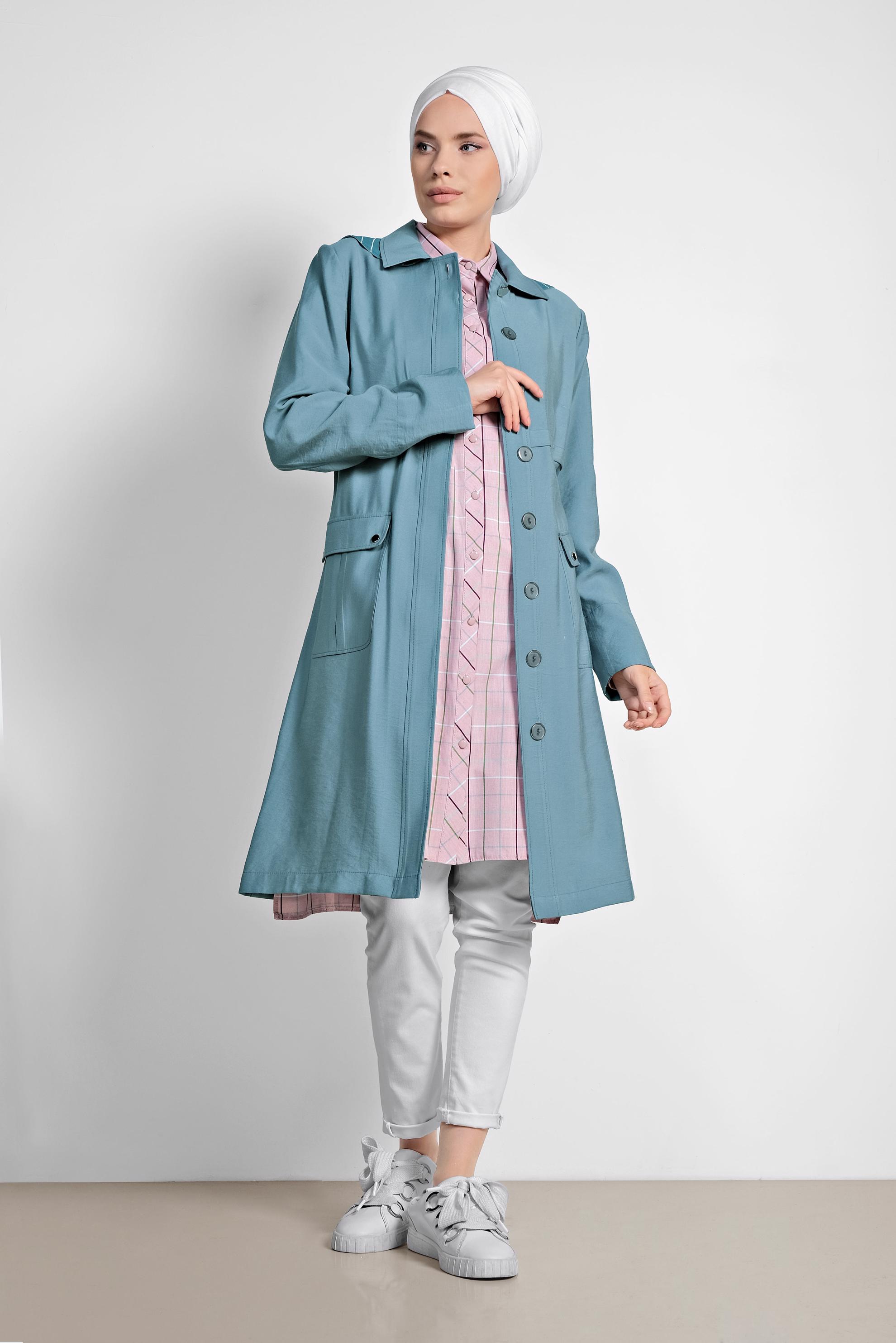 Tesettür giyim MAVİ ÖNDEN DÜĞMELİ İKİ YANI CEPLİ TRENÇKOT 1442 