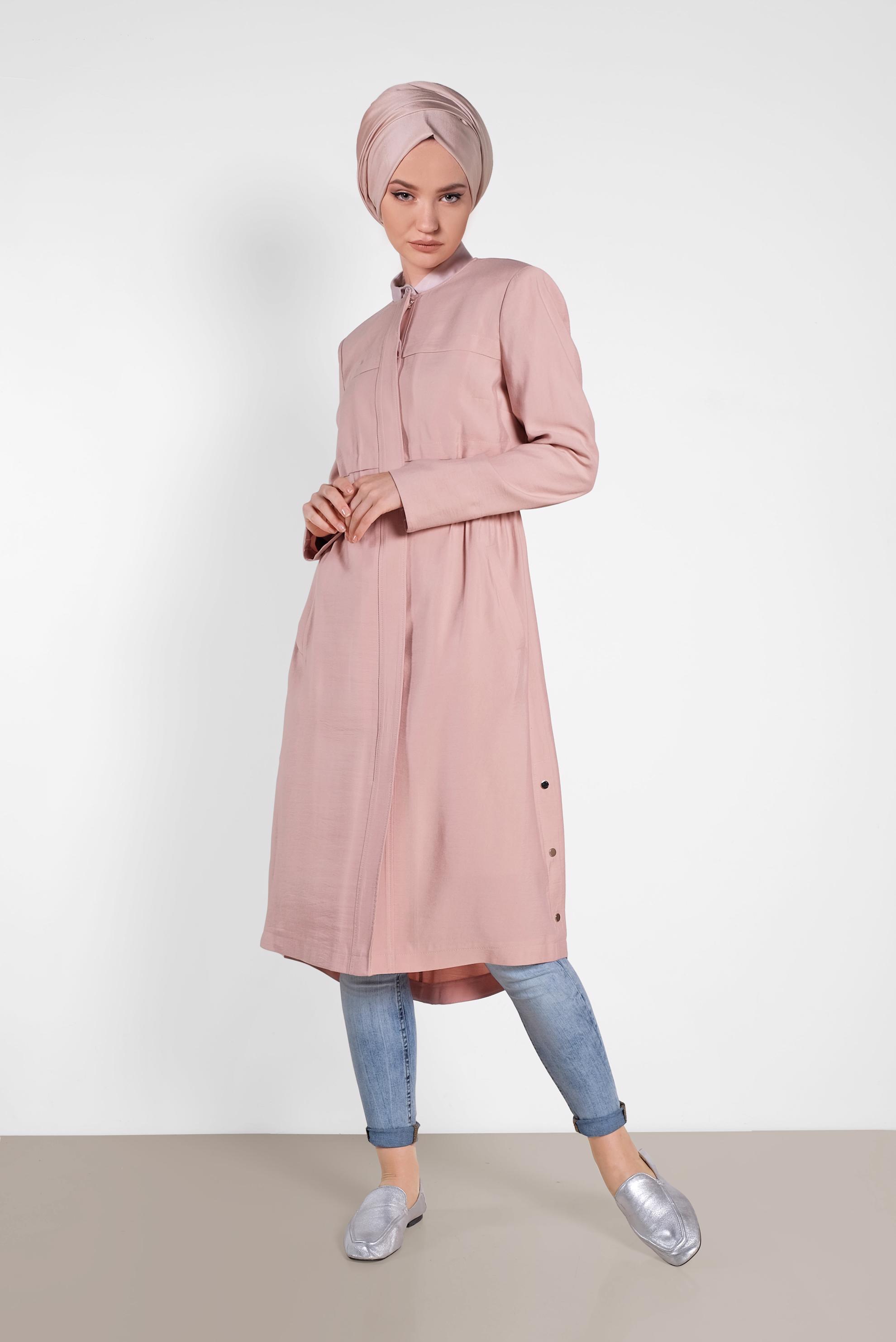 Tesettür giyim PUDRA GİZLİ DÜĞMELİ BELİ LASTİKLİ TRENÇKOT 1448