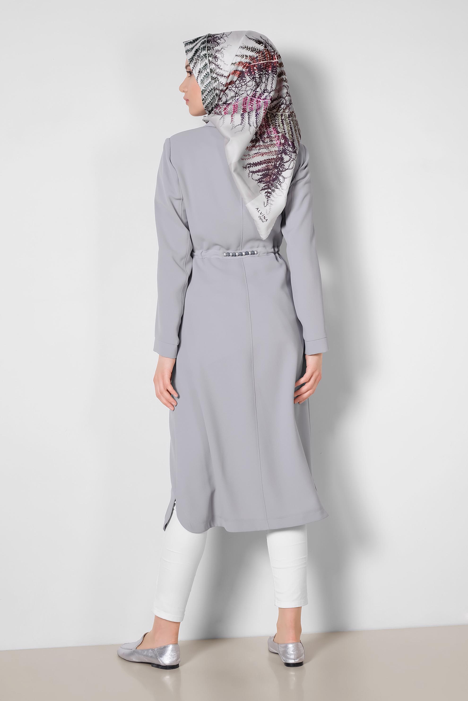 Tesettür giyim GRİ ÖNDEN GİZLİ DÜĞMELİ BELİ BÜZGÜLÜ TRENÇKOT 1450
