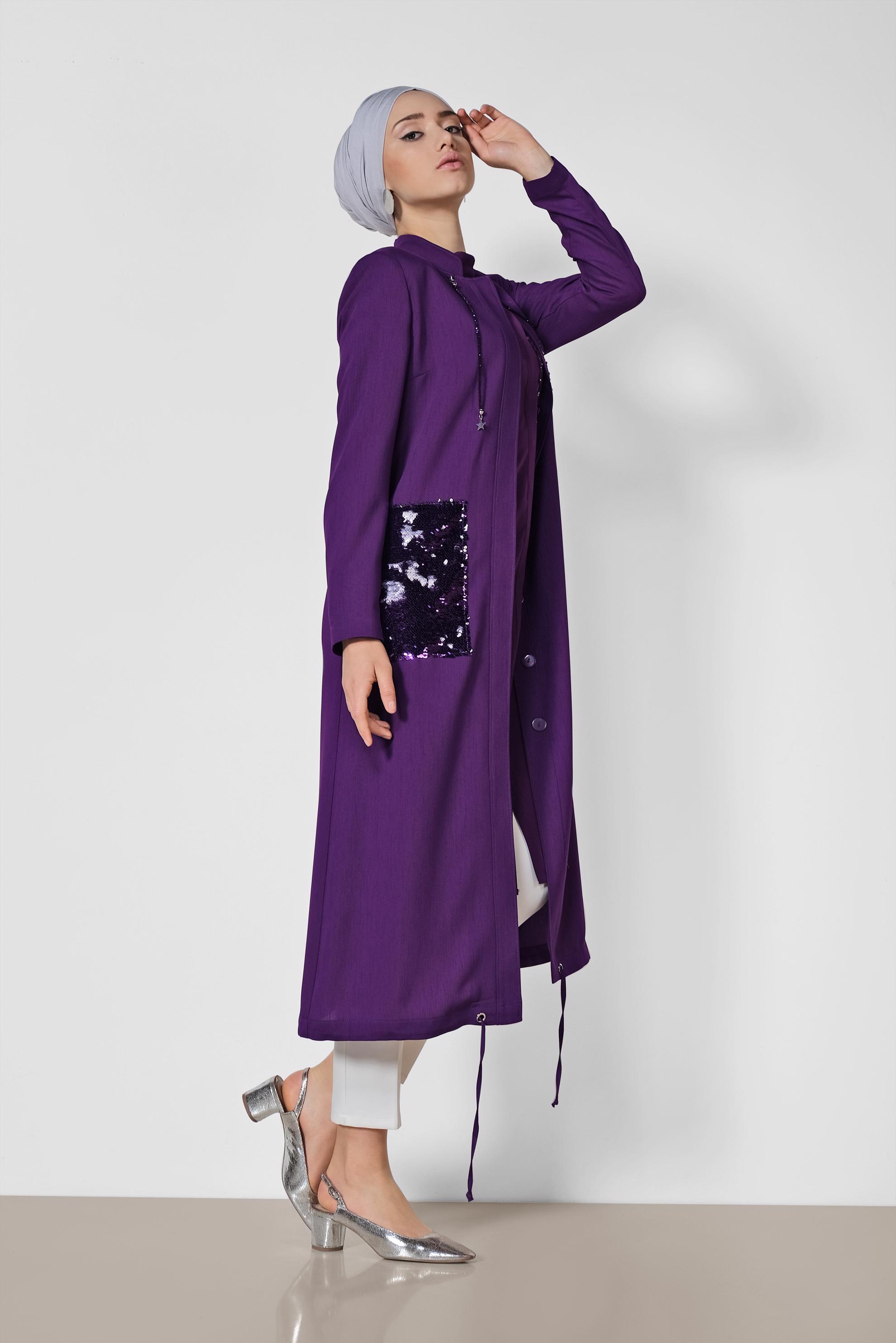 Tesettür giyim MOR PUL PAYET DETAYLI ÖNDEN DÜĞMELİ TRENÇKOT 1475