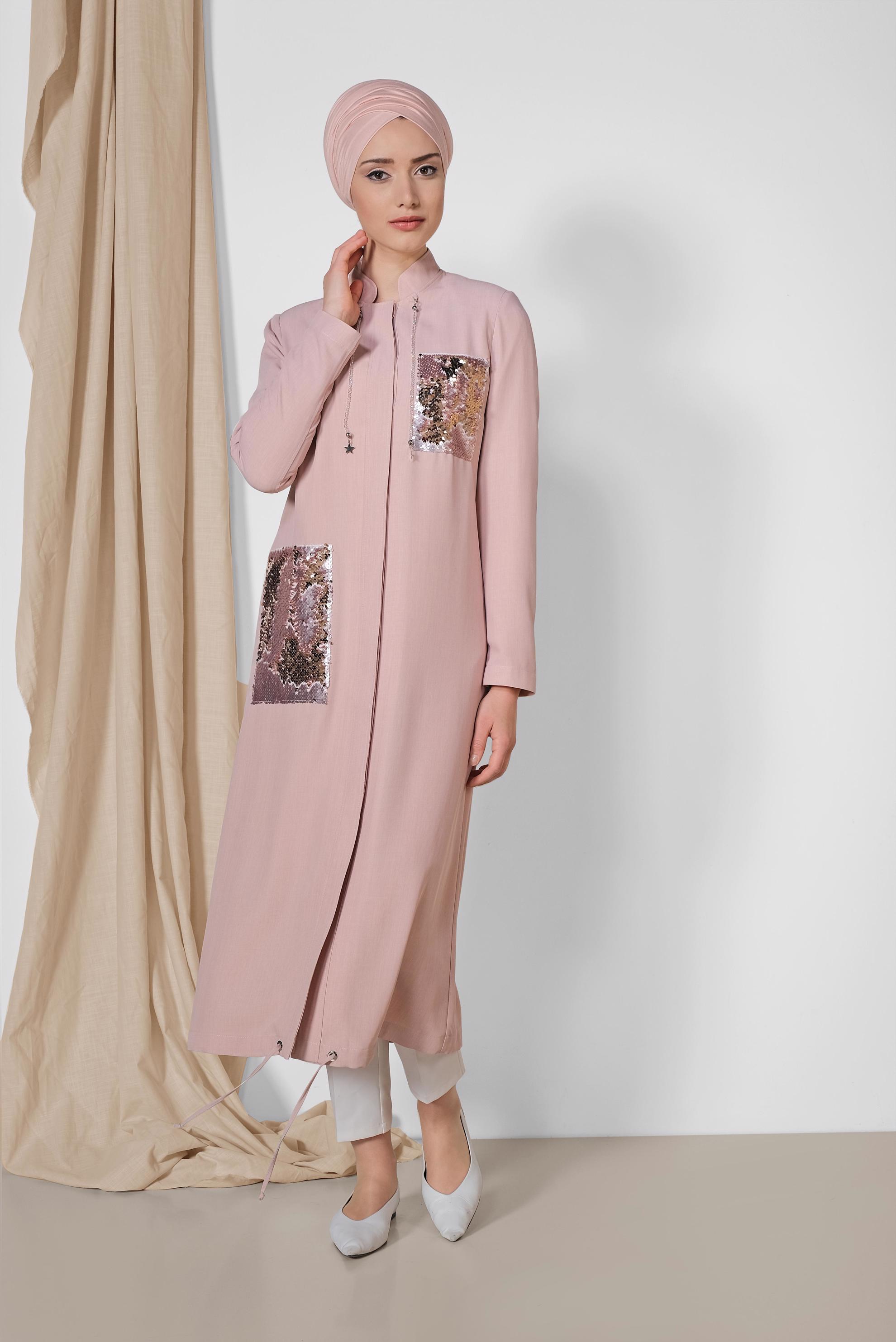Tesettür giyim PUDRA PUL PAYET DETAYLI ÖNDEN DÜĞMELİ TRENÇKOT 1475