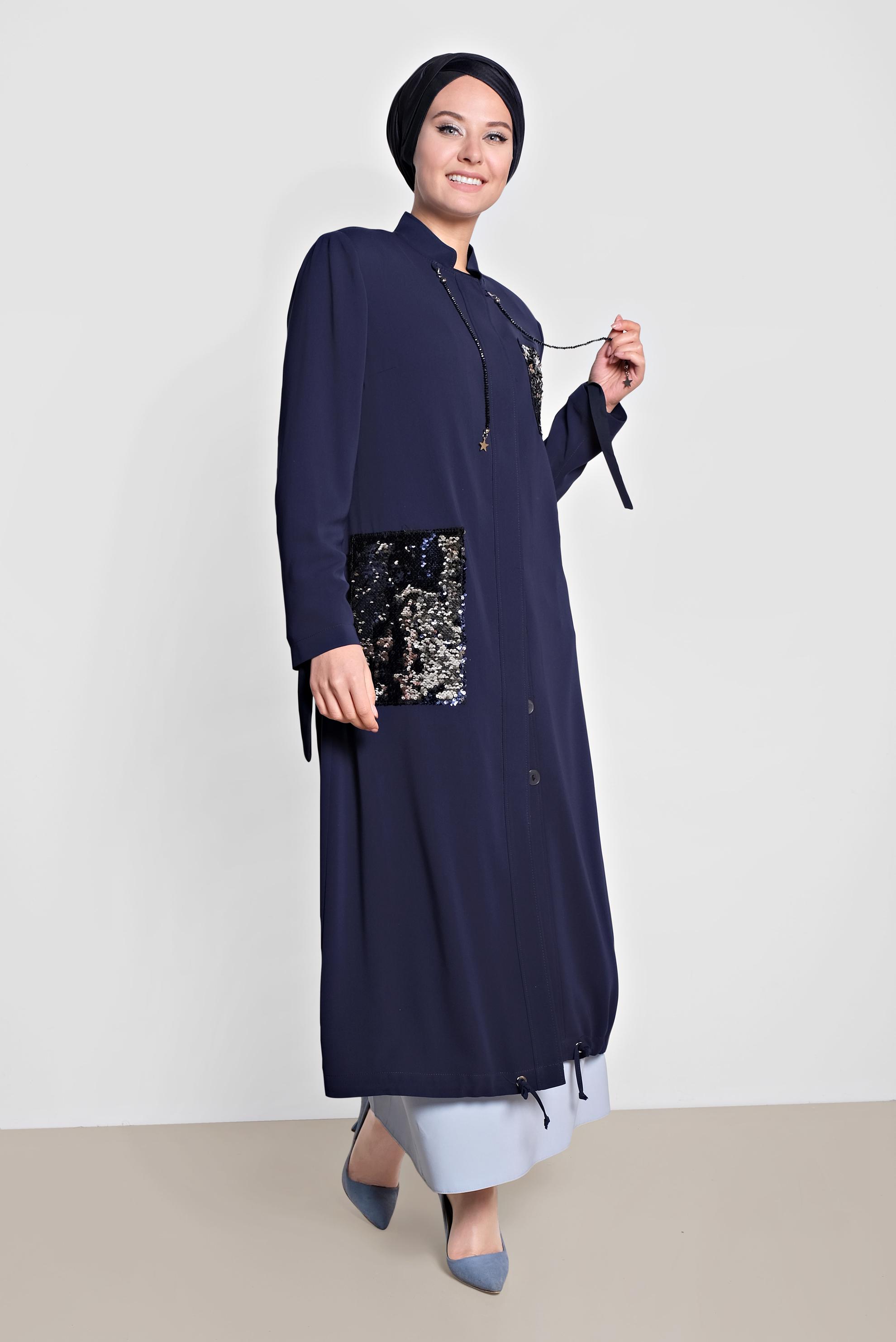 Tesettür giyim LACİVERT PUL PAYET DETAYLI ÖNDEN DÜĞMELİ TRENÇKOT 1475