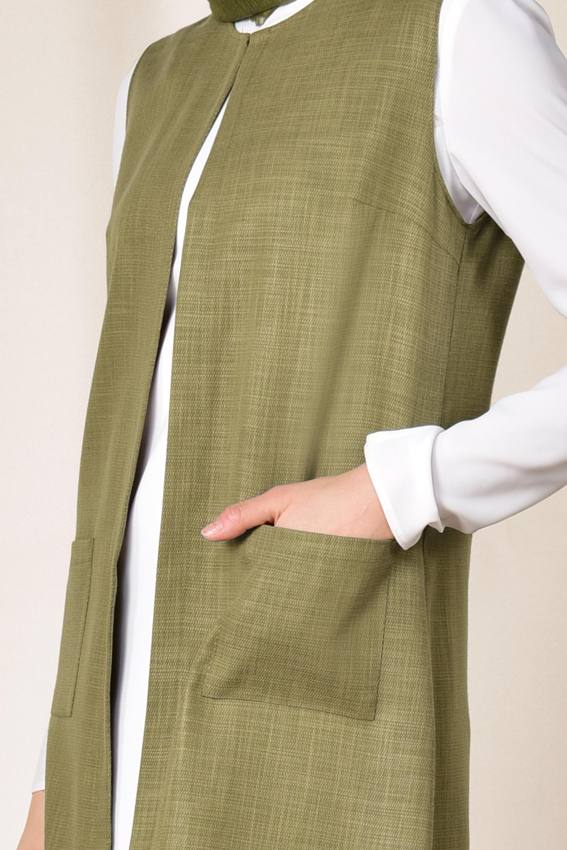 Tesettür giyim YEŞİL CEPLİ YUVARLAK YAKA YELEK 4153