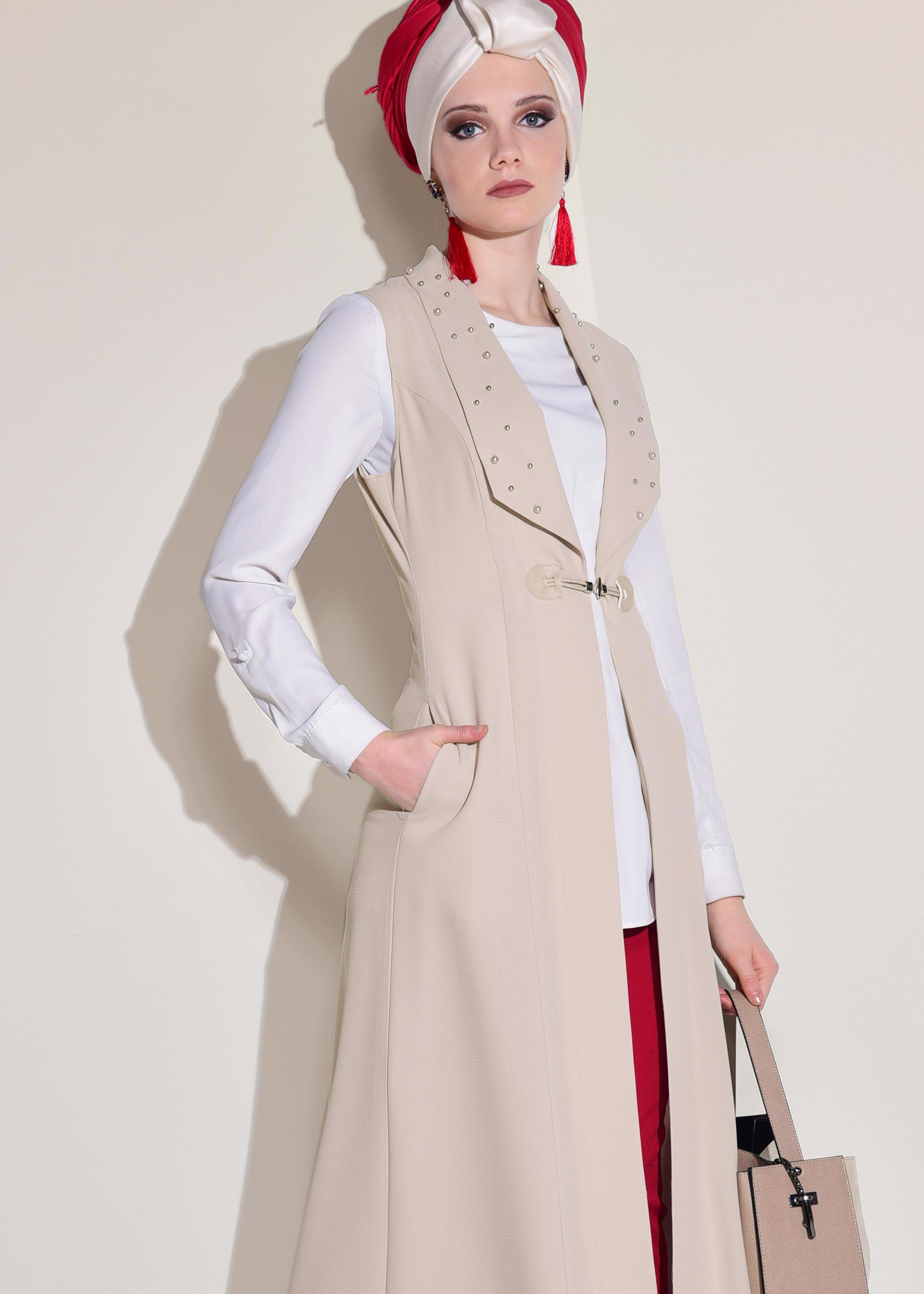 Tesettür giyim BEJ İNCİ DETAYLI CEPLİ UZUN YELEK 4166