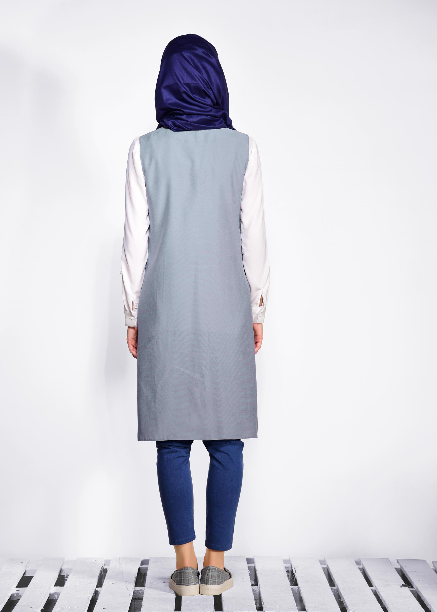 Tesettür giyim GRİ CEPLERİ ZIMBALI FERMUAR DETAYLI YELEK 4176