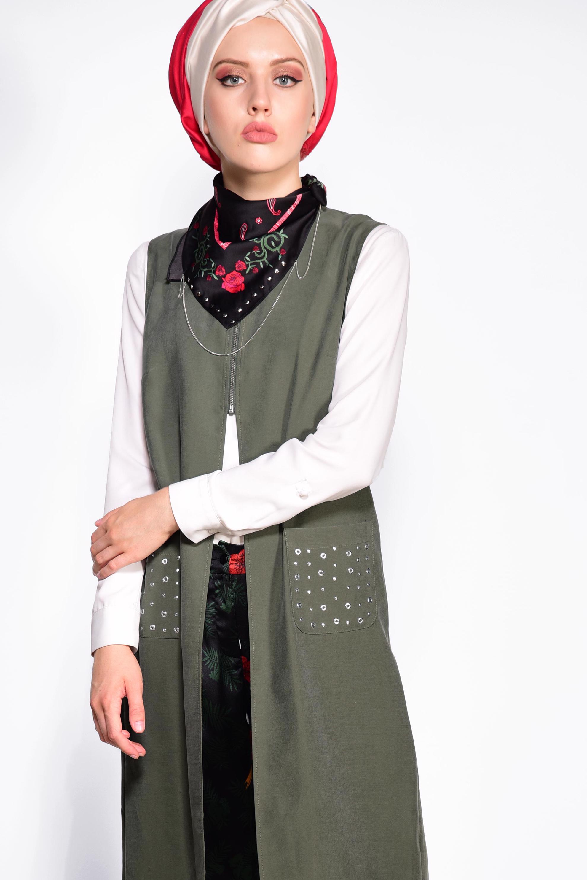 Tesettür giyim HAKİ CEPLERİ ZIMBALI FERMUAR DETAYLI YELEK 4176