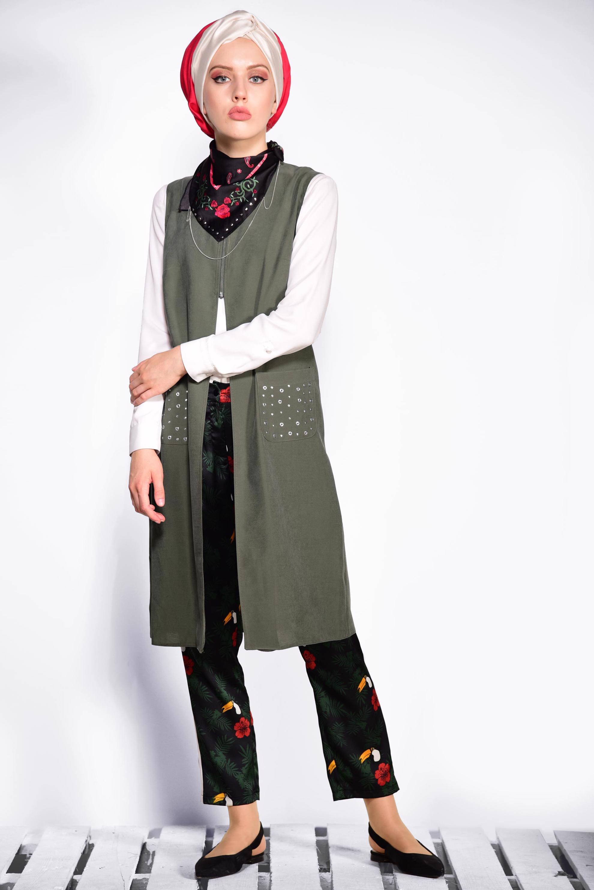 Tesettür giyim HAKİ CEPLERİ ZIMBALI FERMUAR DETAYLI YELEK 4176