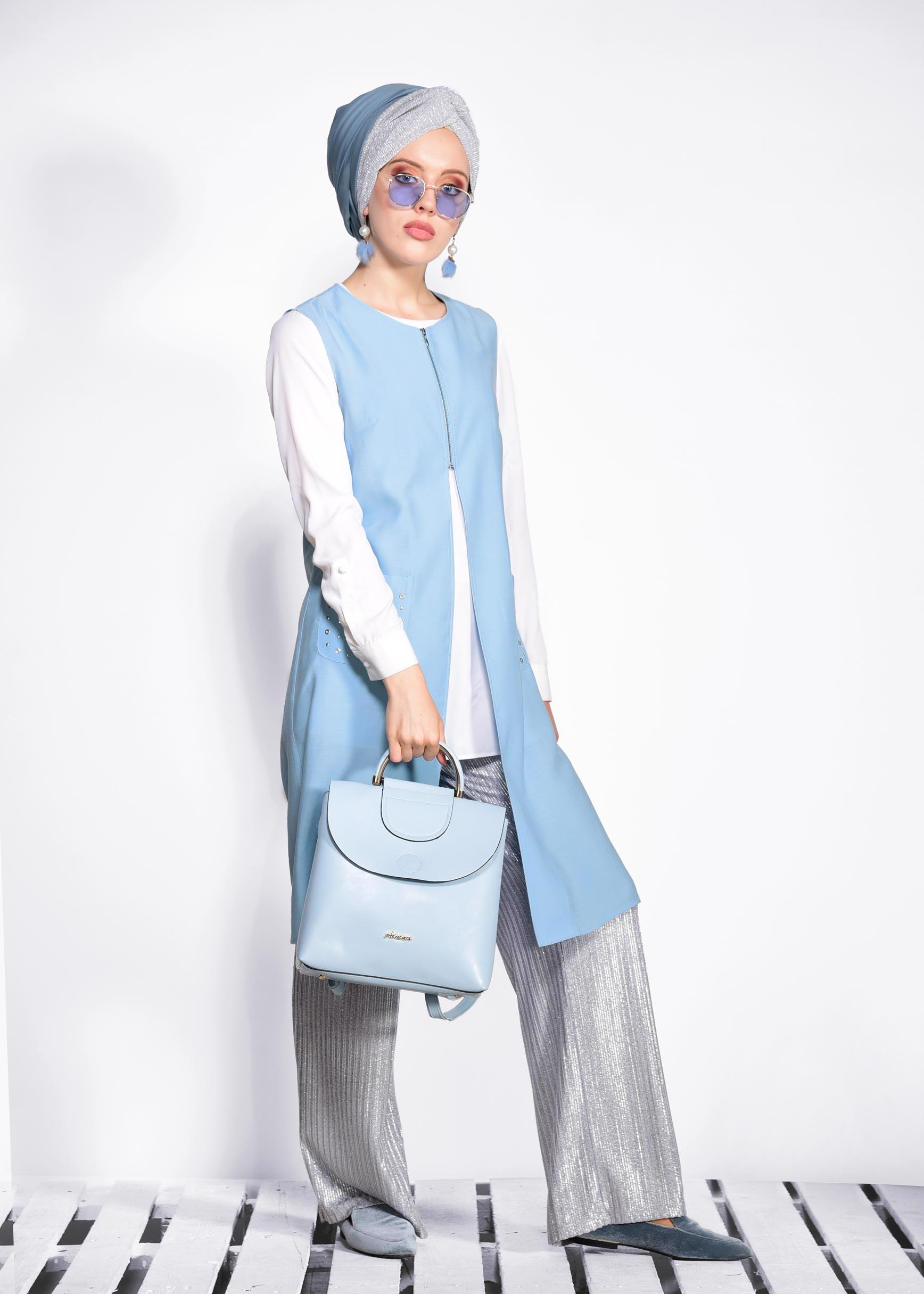 Tesettür giyim MAVİ CEPLERİ ZIMBALI FERMUAR DETAYLI YELEK 4176