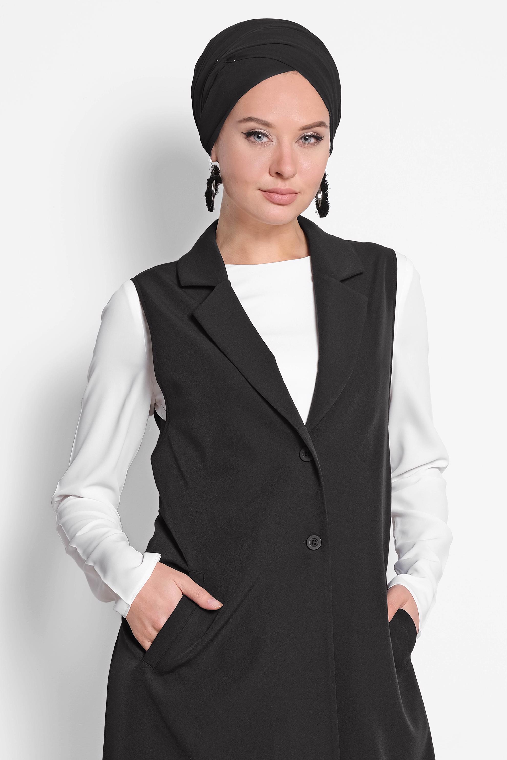 Tesettür giyim SİYAH YANDAN YIRTMAÇLI ÖNDEN DÜĞMELİ YELEK 4185