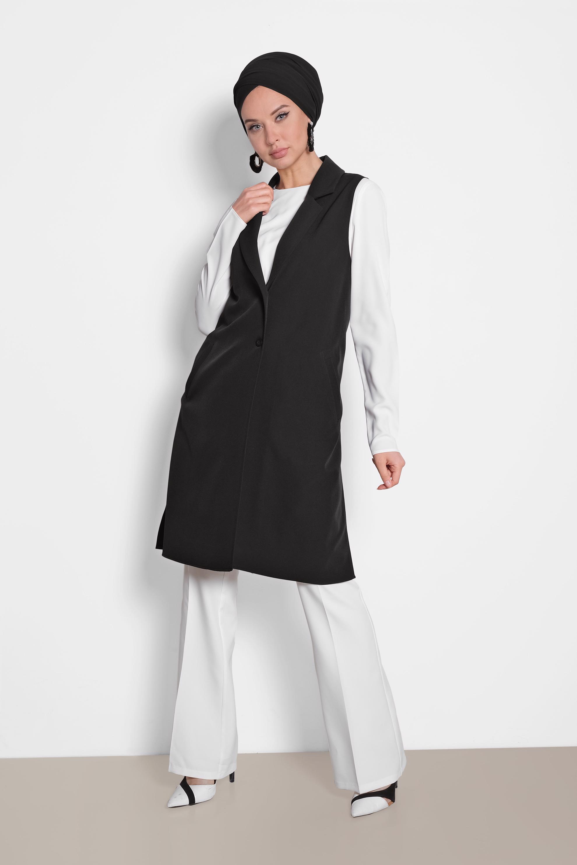 Tesettür giyim SİYAH YANDAN YIRTMAÇLI ÖNDEN DÜĞMELİ YELEK 4185