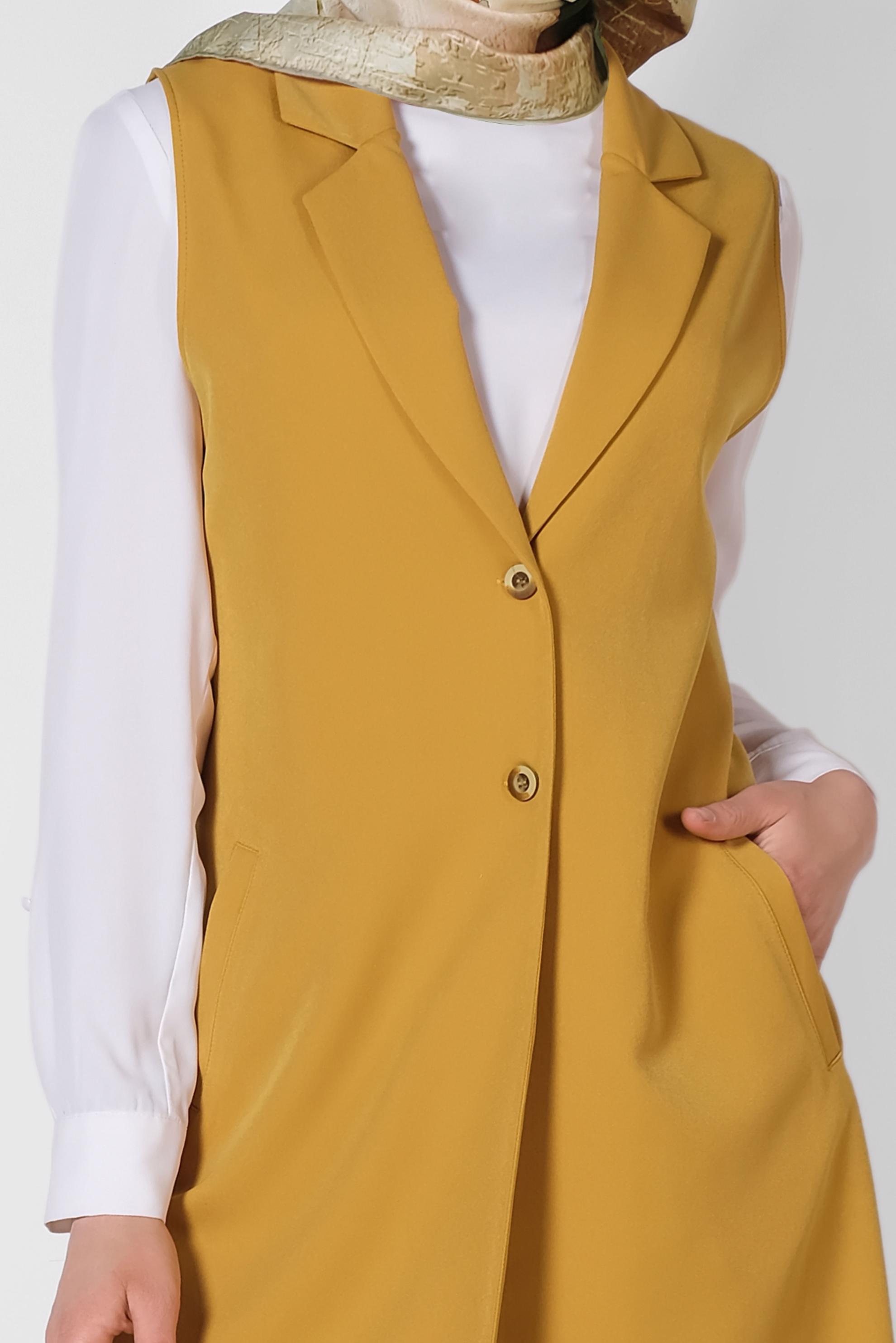 Tesettür giyim SARI YANDAN YIRTMAÇLI ÖNDEN DÜĞMELİ YELEK 4185