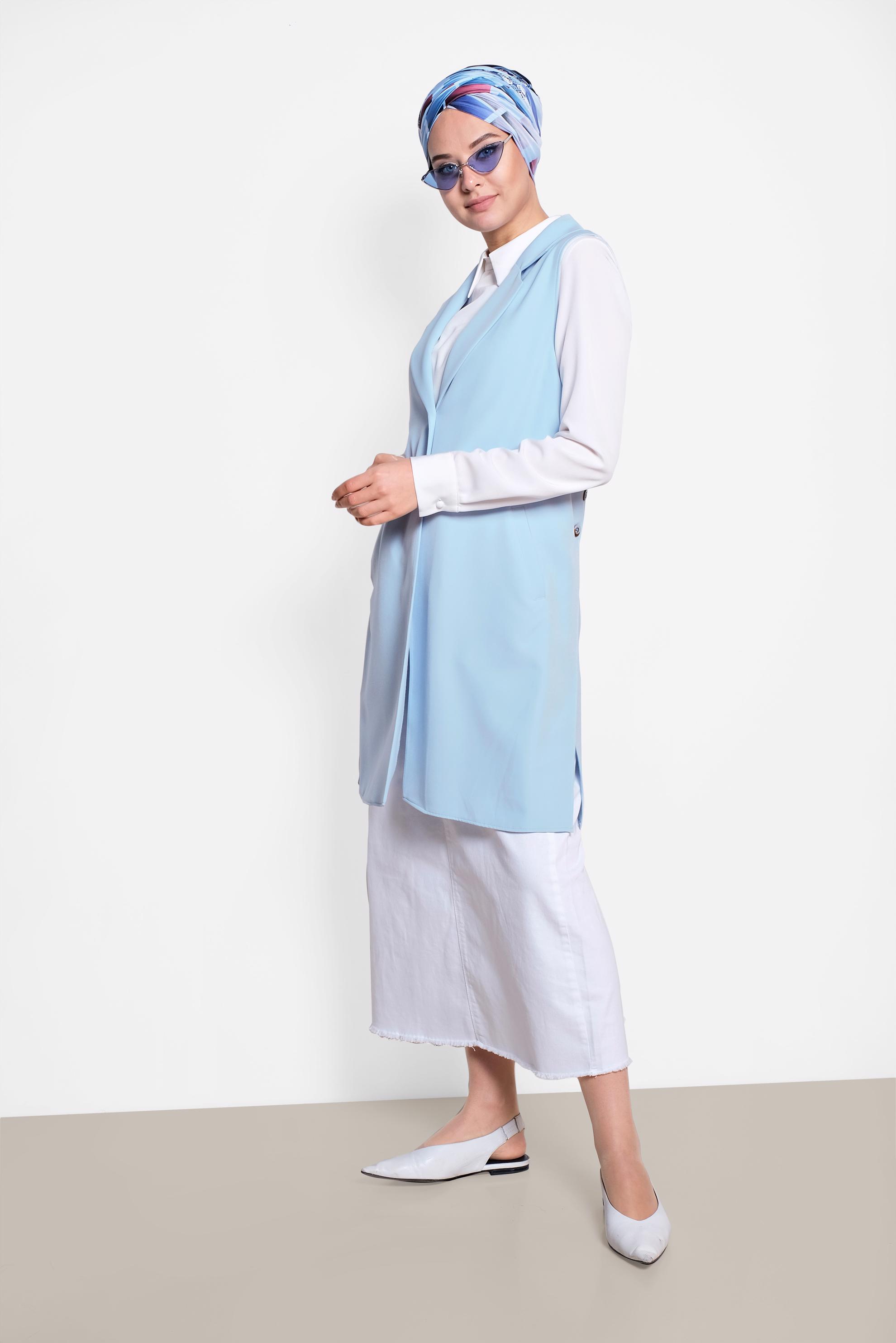 Tesettür giyim MAVİ YANDAN YIRTMAÇLI ÖNDEN DÜĞMELİ YELEK 4185