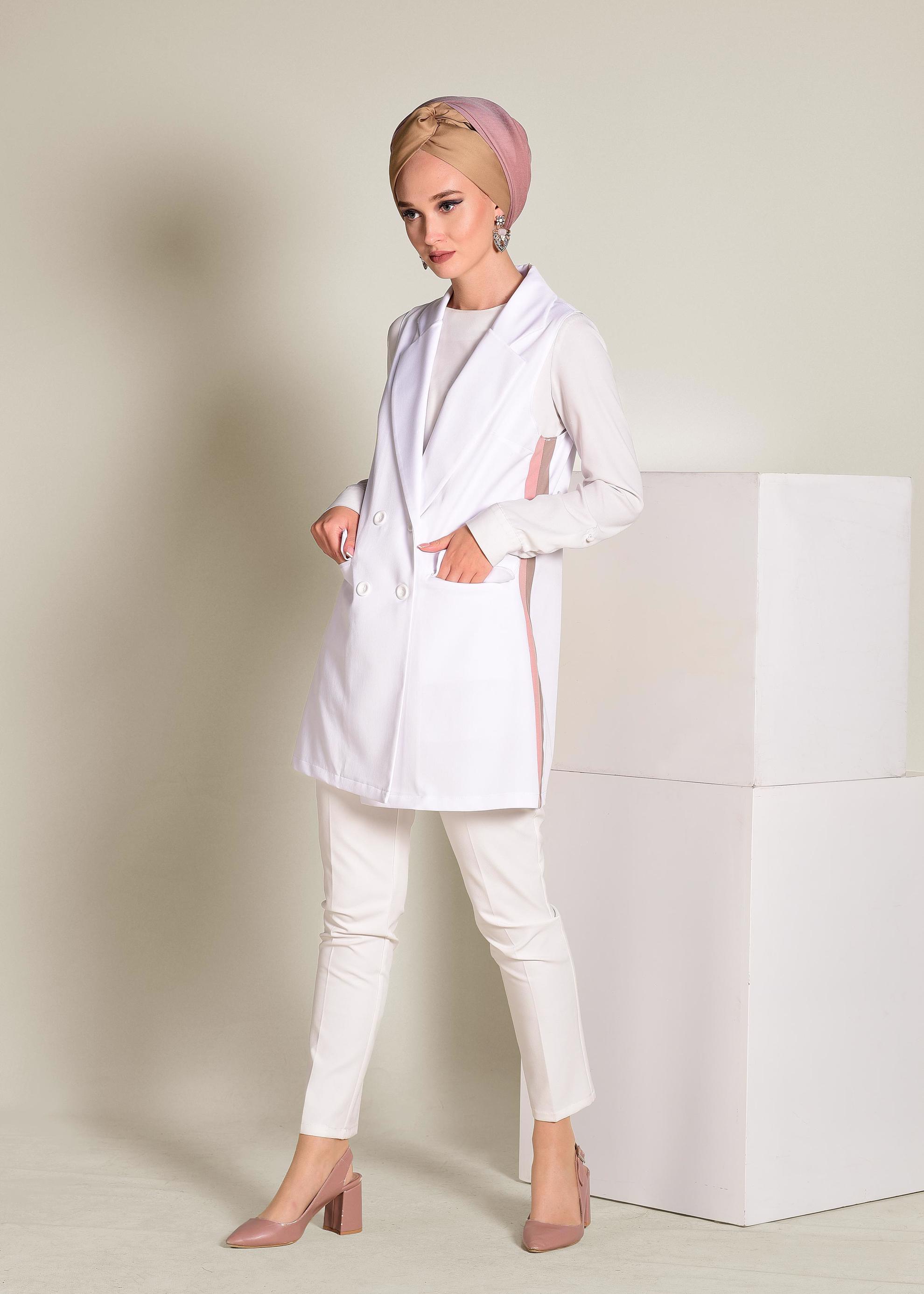 Tesettür giyim BEYAZ YANLARI ŞERİTLİ KRUVAZE YELEK 4297