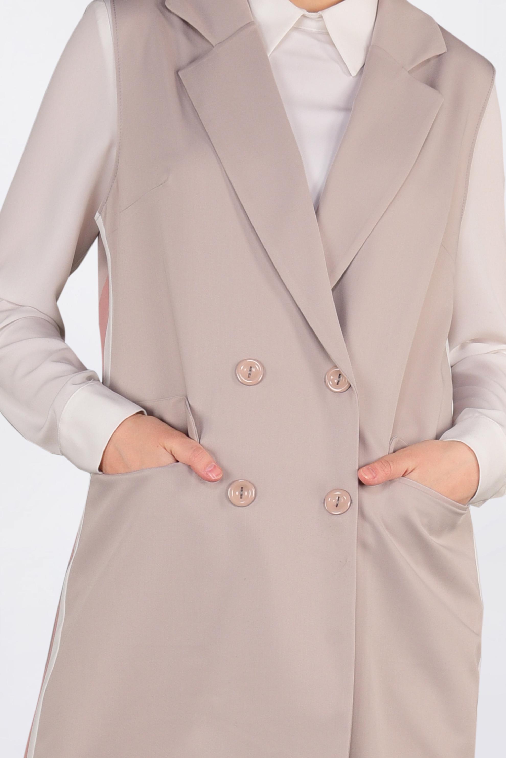 Tesettür giyim BEJ YANLARI ŞERİTLİ KRUVAZE YELEK 4297