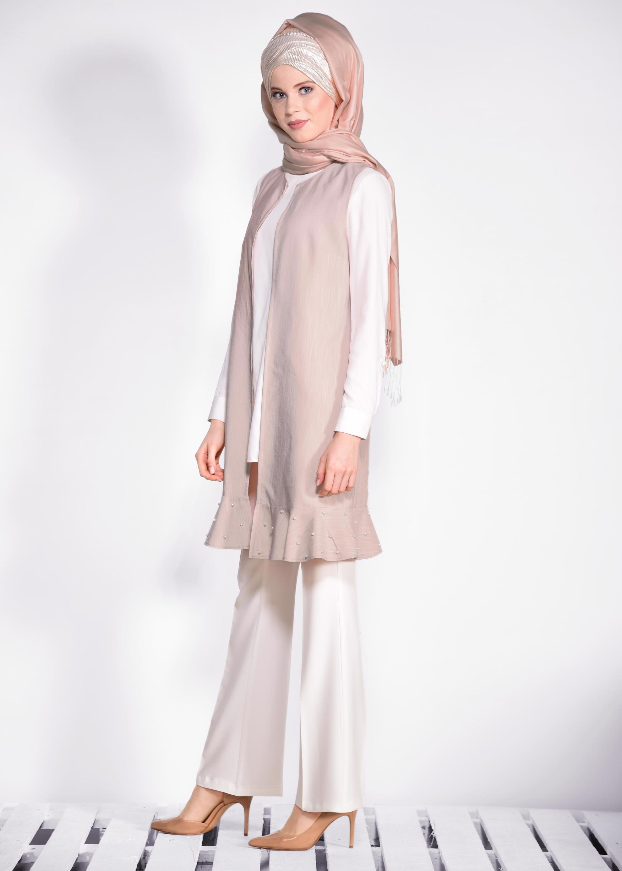 Tesettür giyim BEJ ETEK UCU İNCİLİ VE VOLANLI YELEK 4331