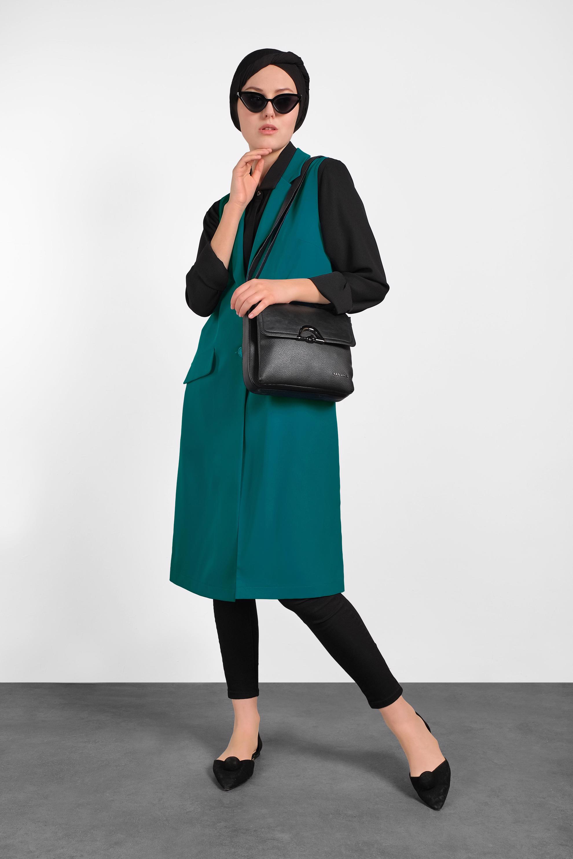 Tesettür giyim YEŞİL ÖNDEN DÜĞMELİ UZUN YELEK 4332