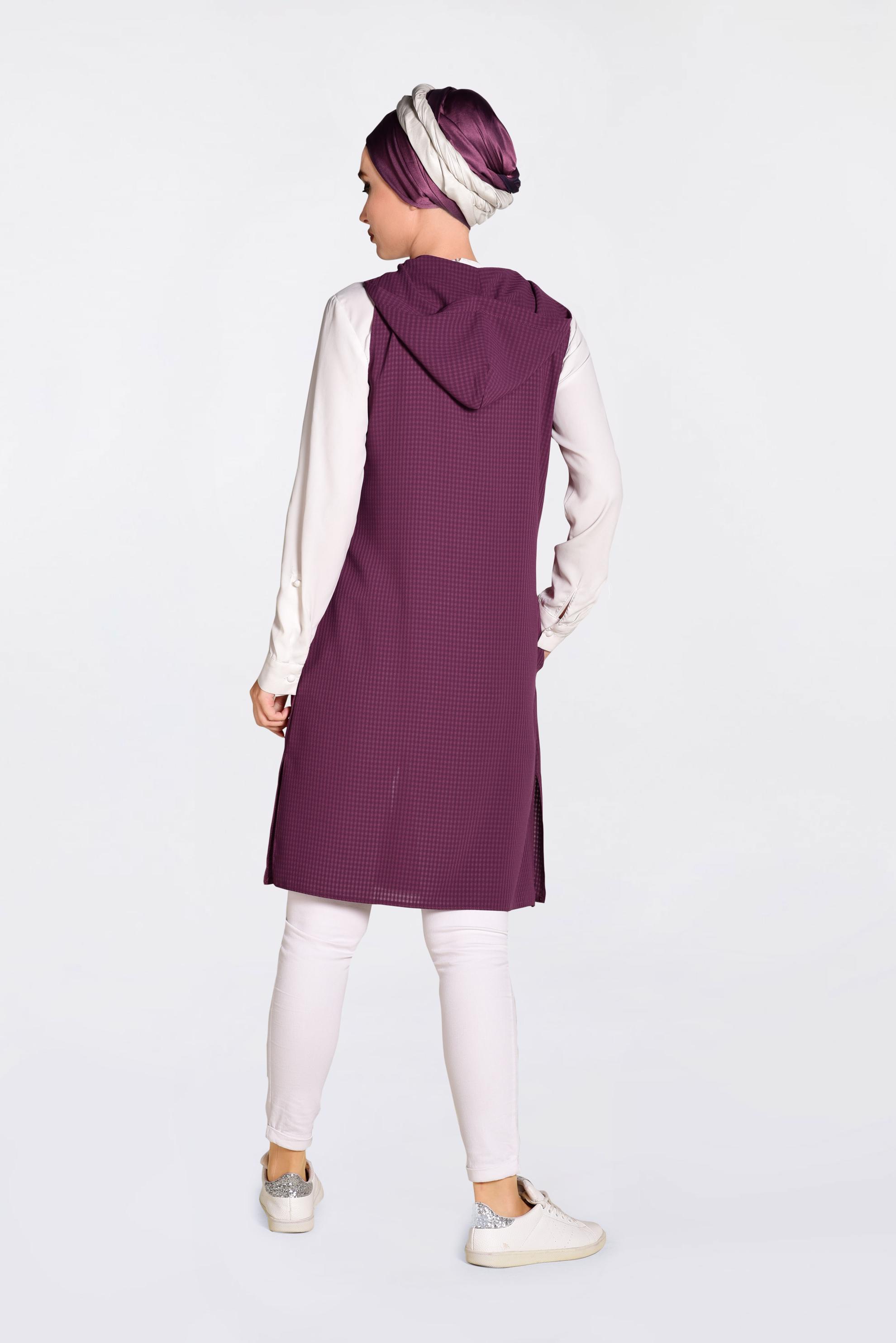 Tesettür giyim MÜRDÜM PUL VE PÜSKÜL DETAYLI KAPÜŞONLU YELEK 4388