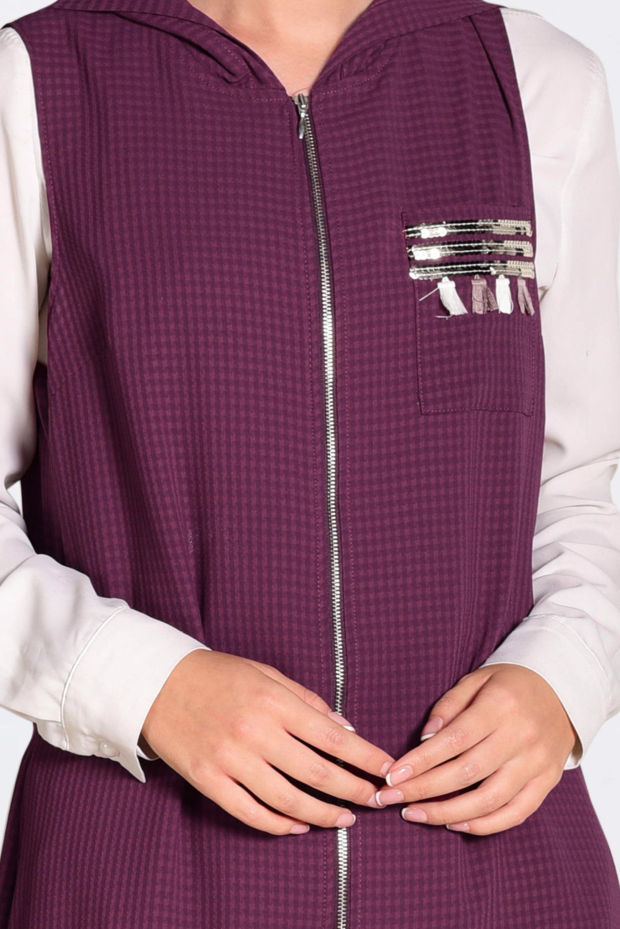 Tesettür giyim MÜRDÜM PUL VE PÜSKÜL DETAYLI KAPÜŞONLU YELEK 4388