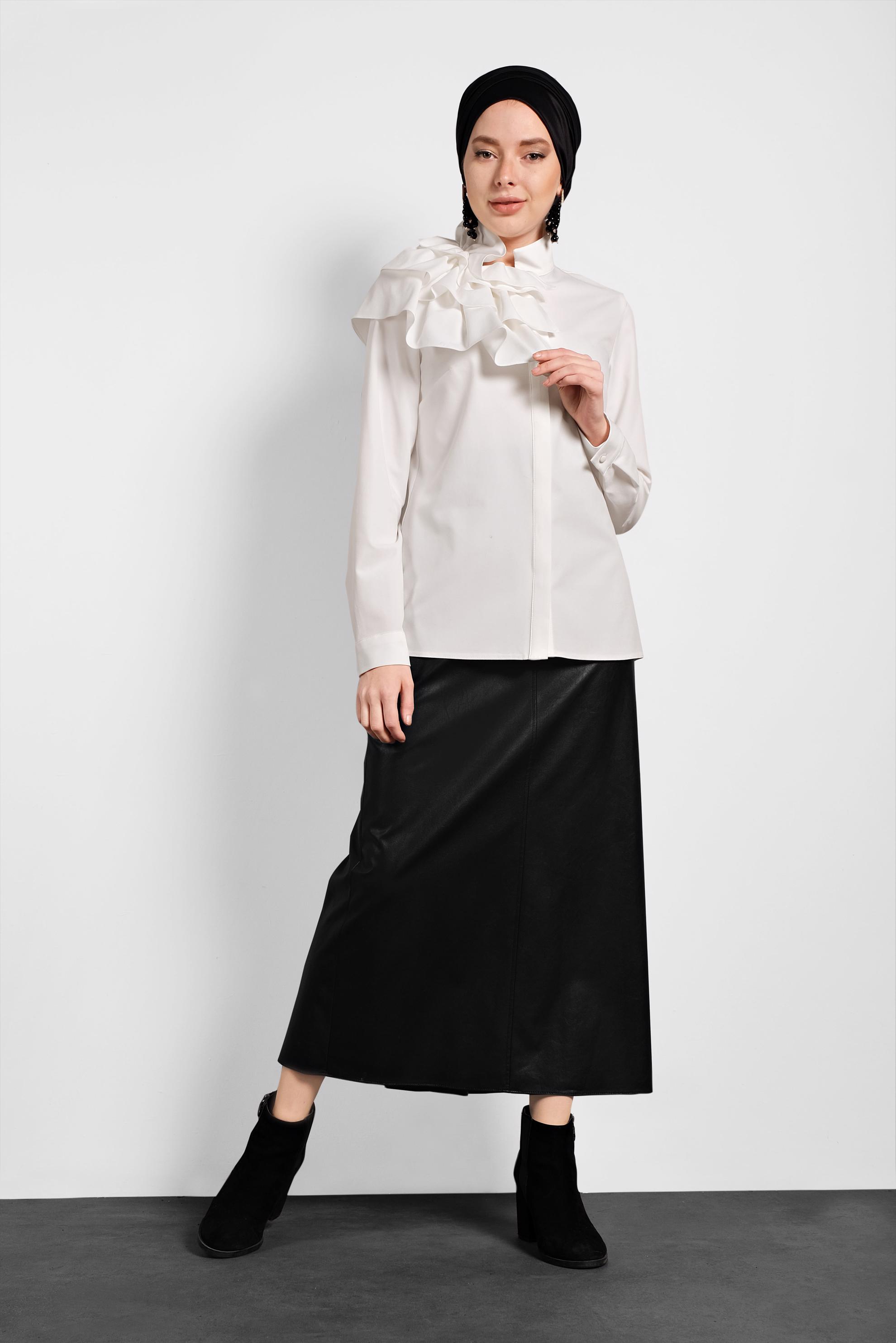 Tesettür giyim BEYAZ FIRFIRLI DÜĞMELİ BLUZ 40203