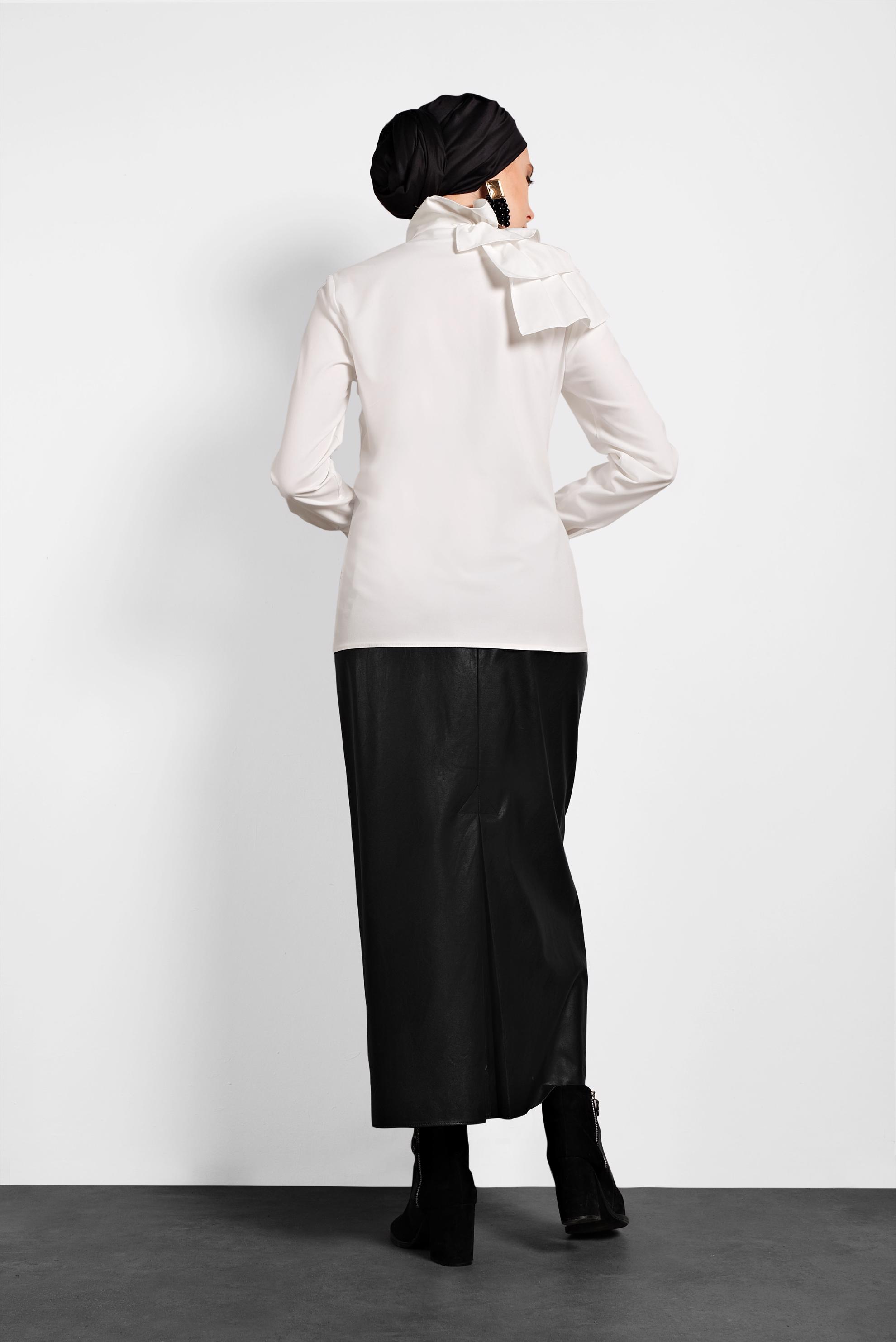 Tesettür giyim BEYAZ FIRFIRLI DÜĞMELİ BLUZ 40203