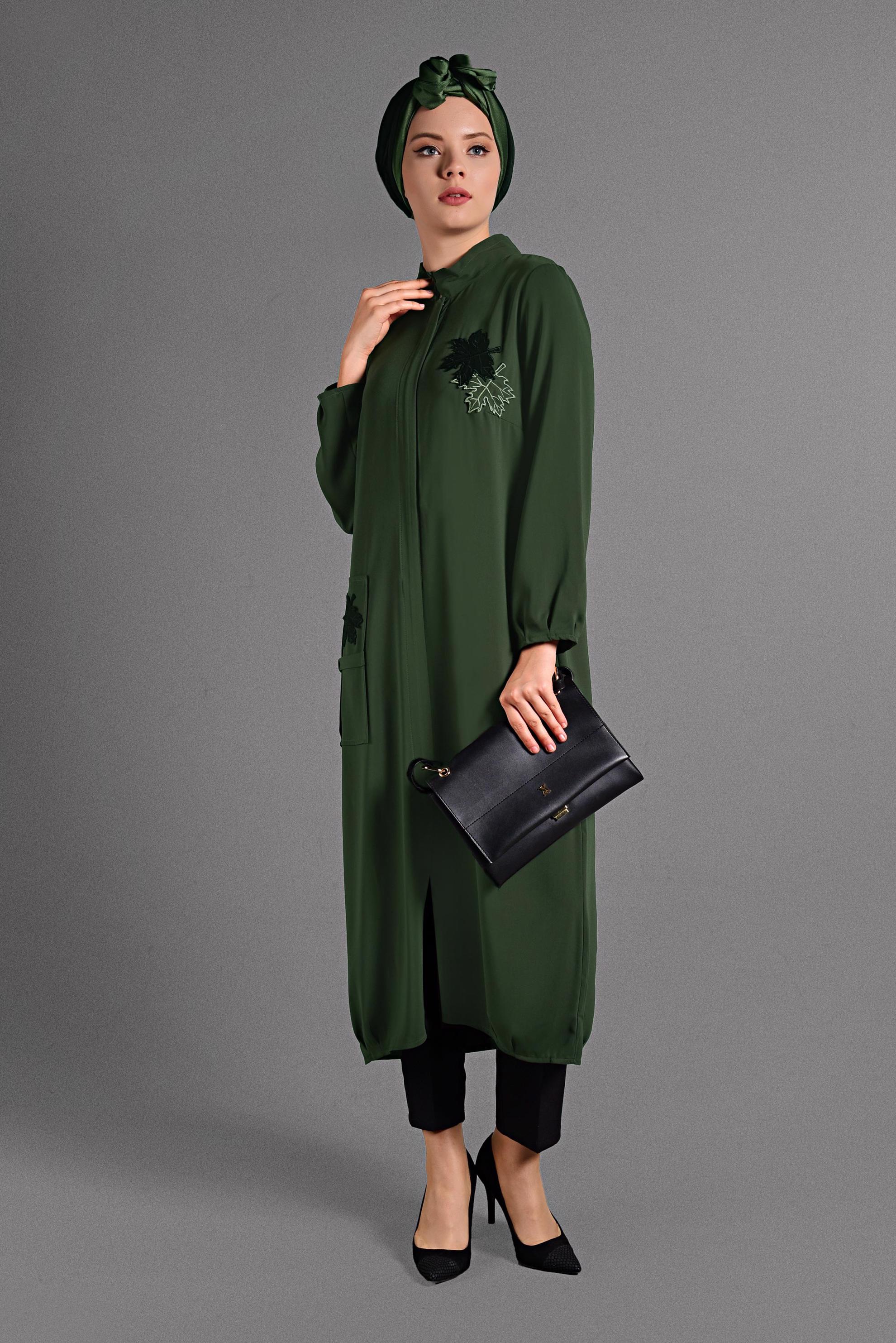 Tesettür giyim HAKİ ARMA DETAYLI UZUN CEKET 4053