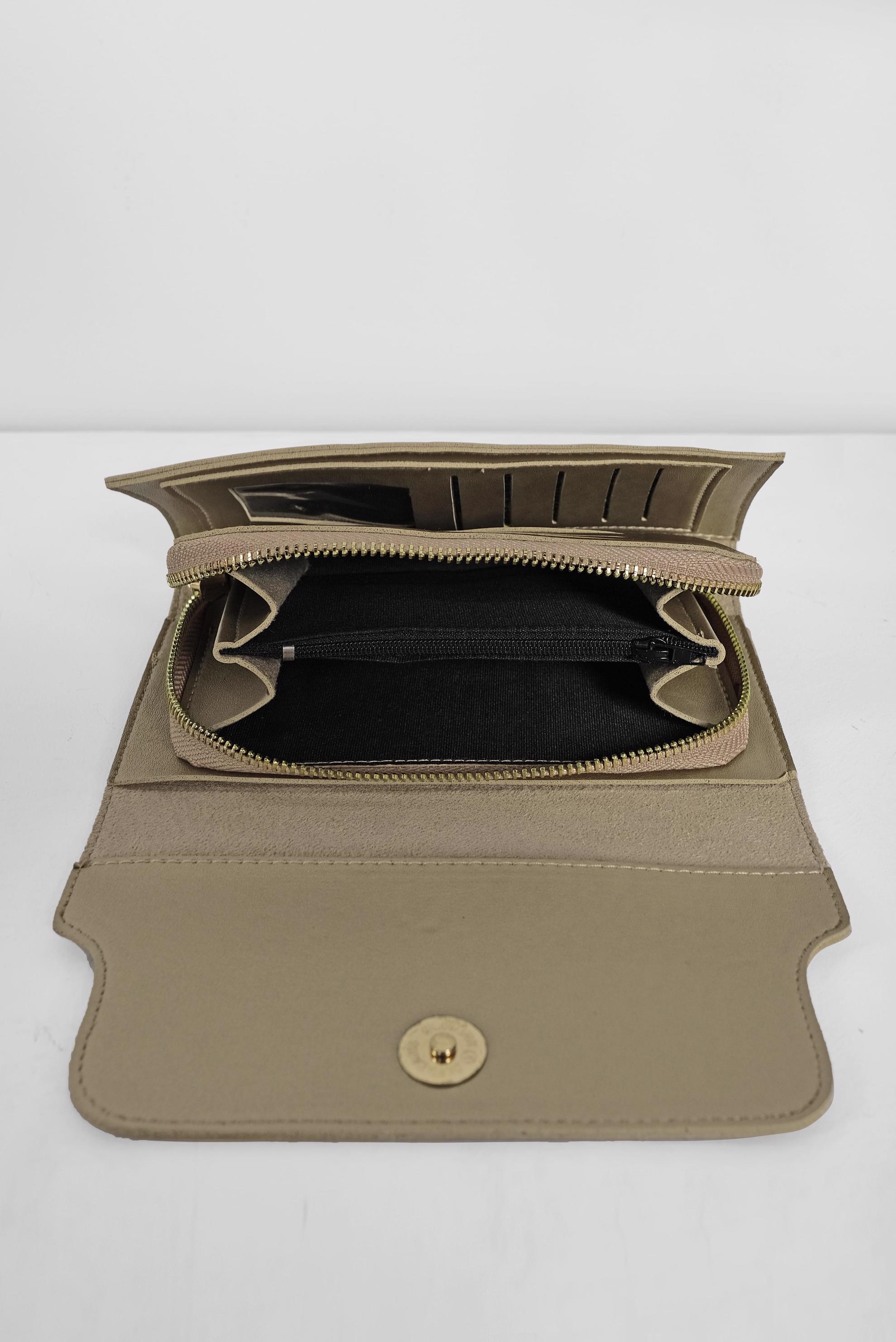 Tesettür giyim BAKIR / BRONZ 1022 ALVİNA CÜZDAN