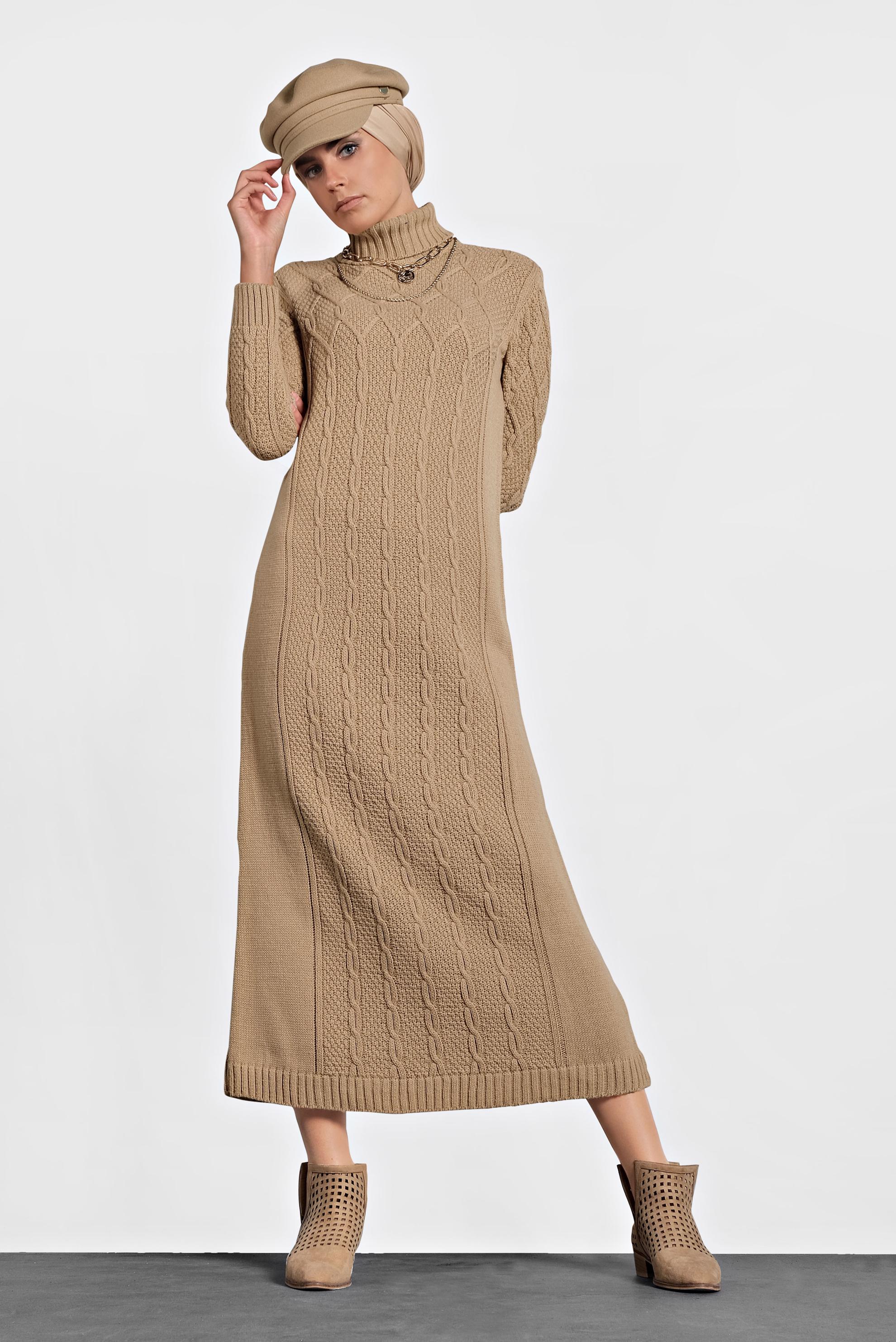 Tesettür giyim KAHVE BALIKÇI YAKA ÖRGÜ TRİKO ELBİSE 40078 