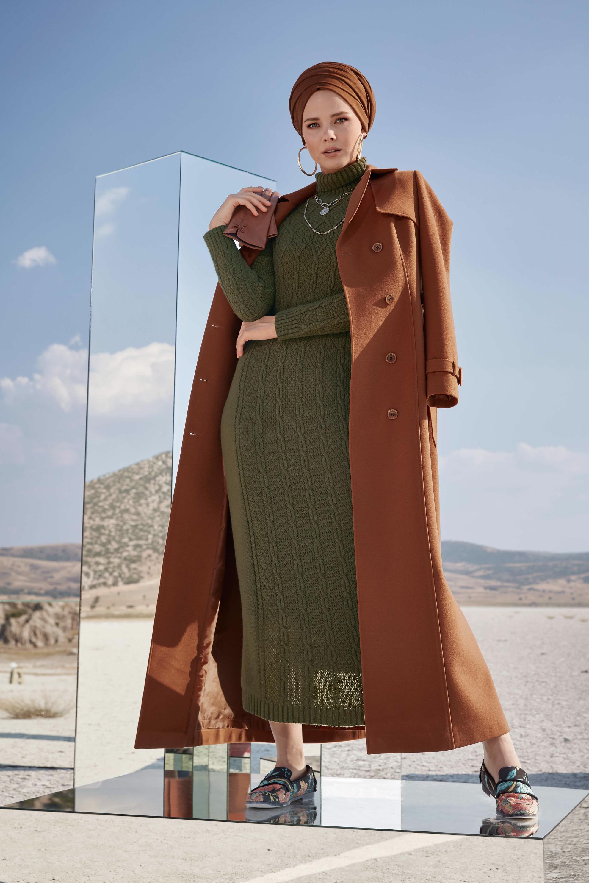 Tesettür giyim HAKİ BALIKÇI YAKA ÖRGÜ TRİKO ELBİSE 40078 