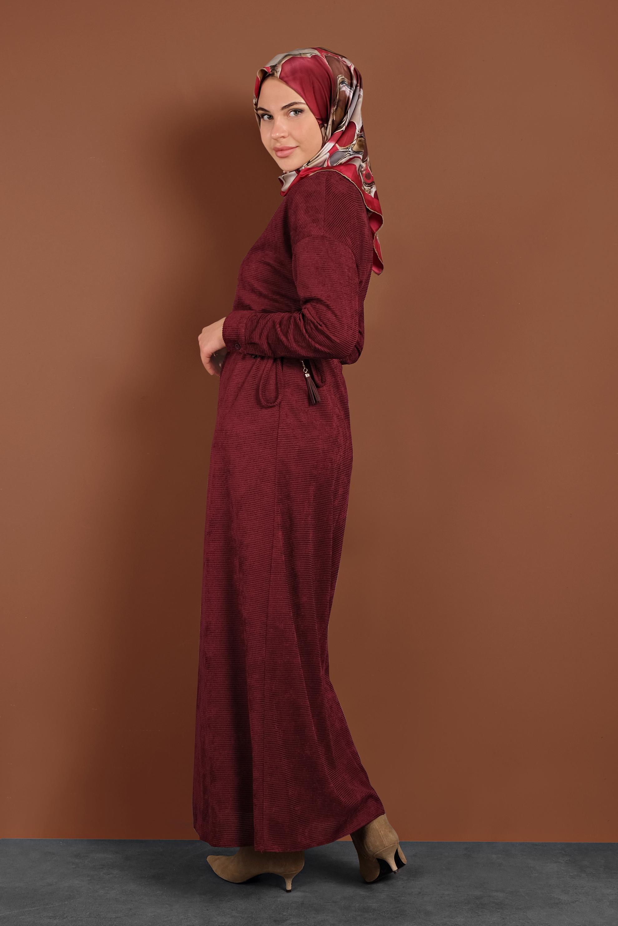 Tesettür giyim BORDO BELİ BÜZGÜLÜ FİTİLLİ KADİFE ELBİSE 40297
