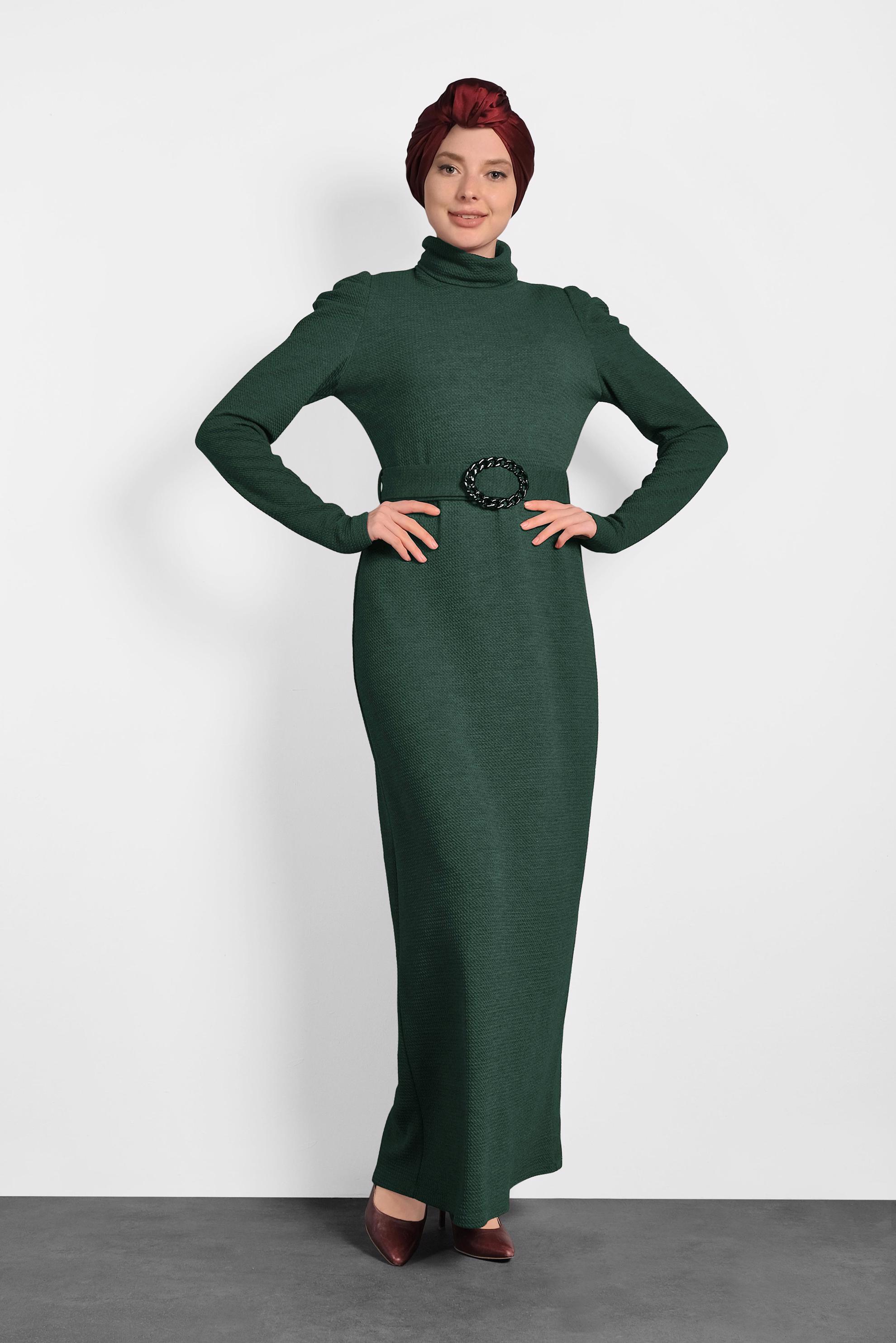 Tesettür giyim YEŞİL OMUZ KISMI BÜZGÜLÜ BOĞAZLI ELBİSE 40362