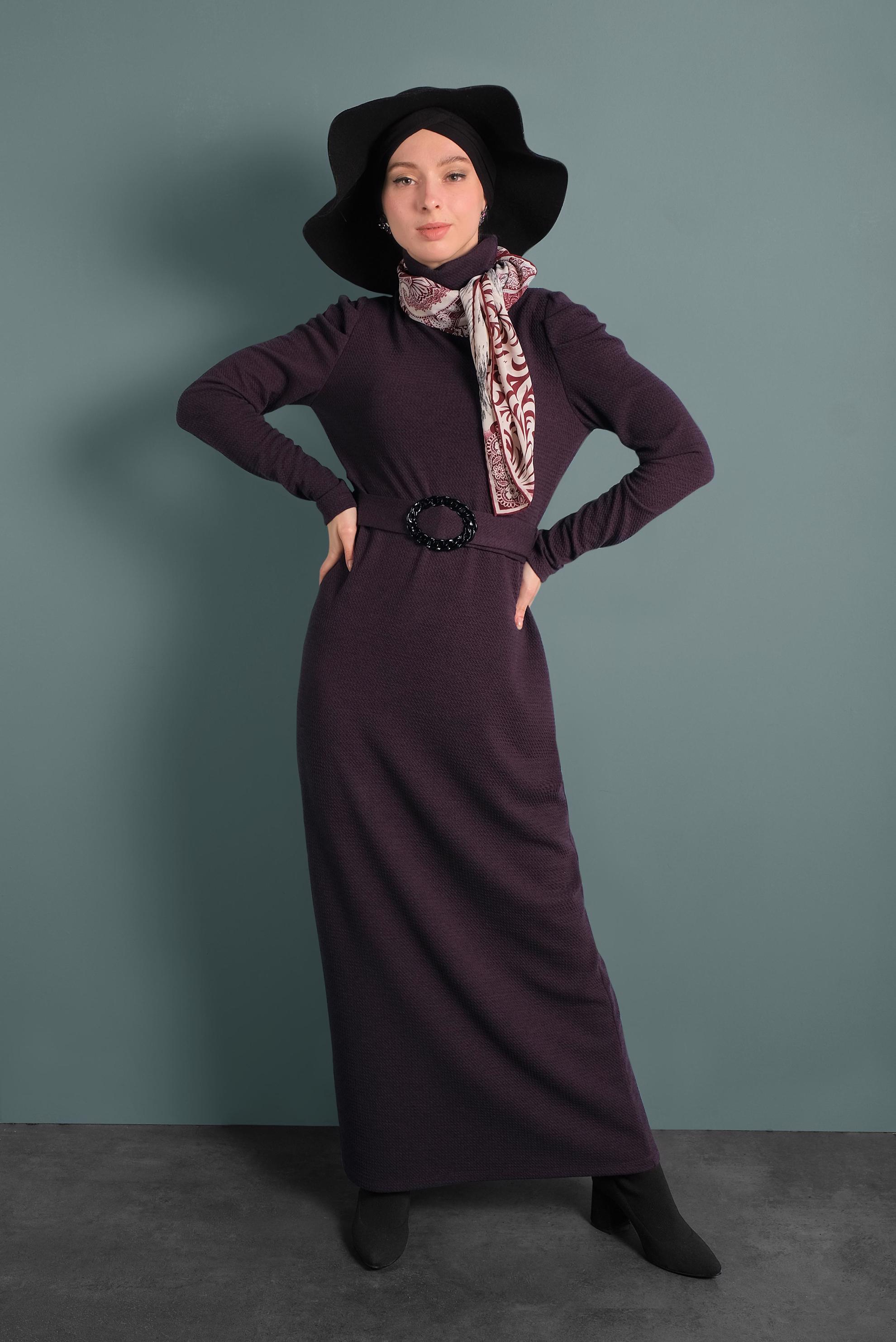 Tesettür giyim MOR OMUZ KISMI BÜZGÜLÜ BOĞAZLI ELBİSE 40362