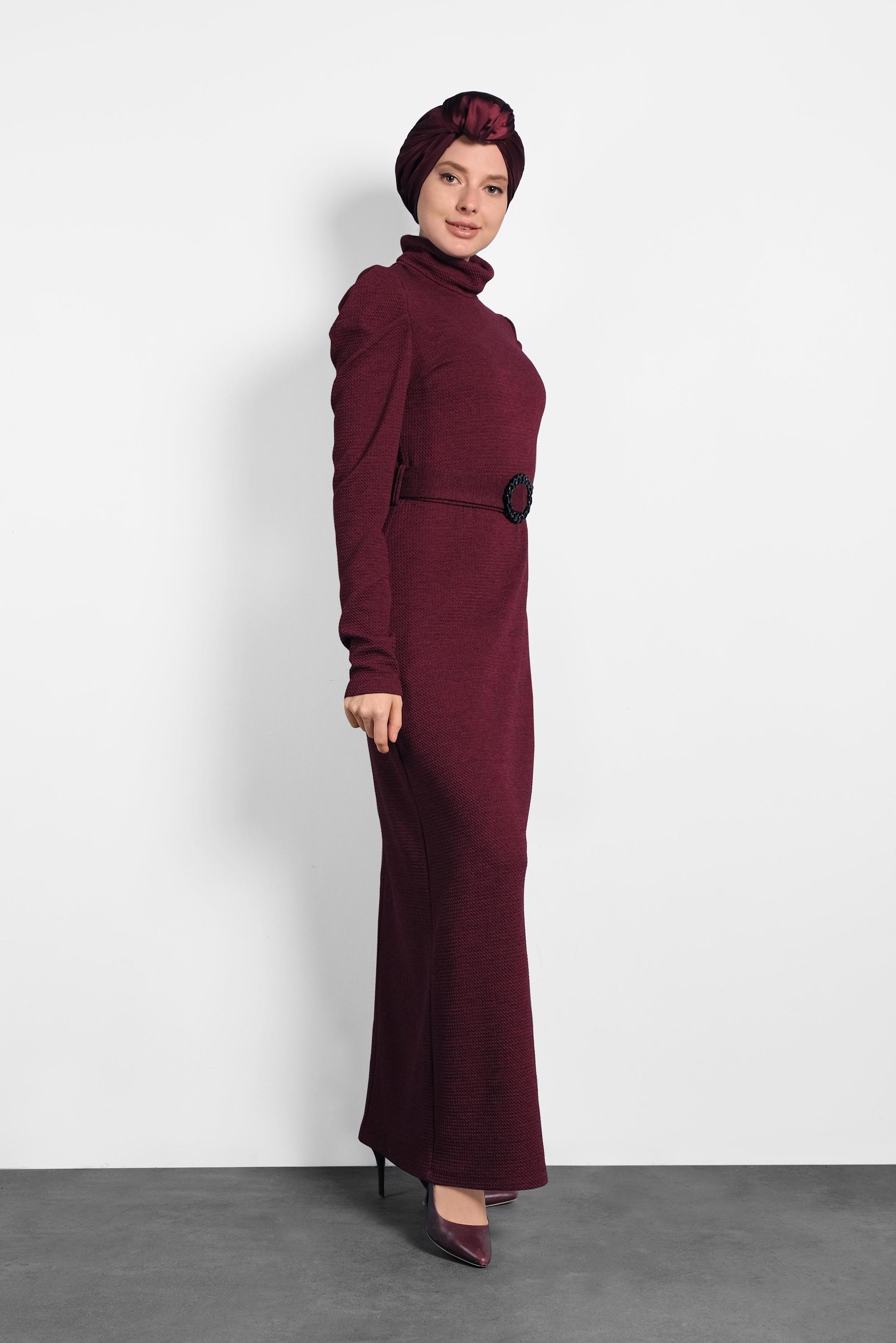 Tesettür giyim BORDO OMUZ KISMI BÜZGÜLÜ BOĞAZLI ELBİSE 40362