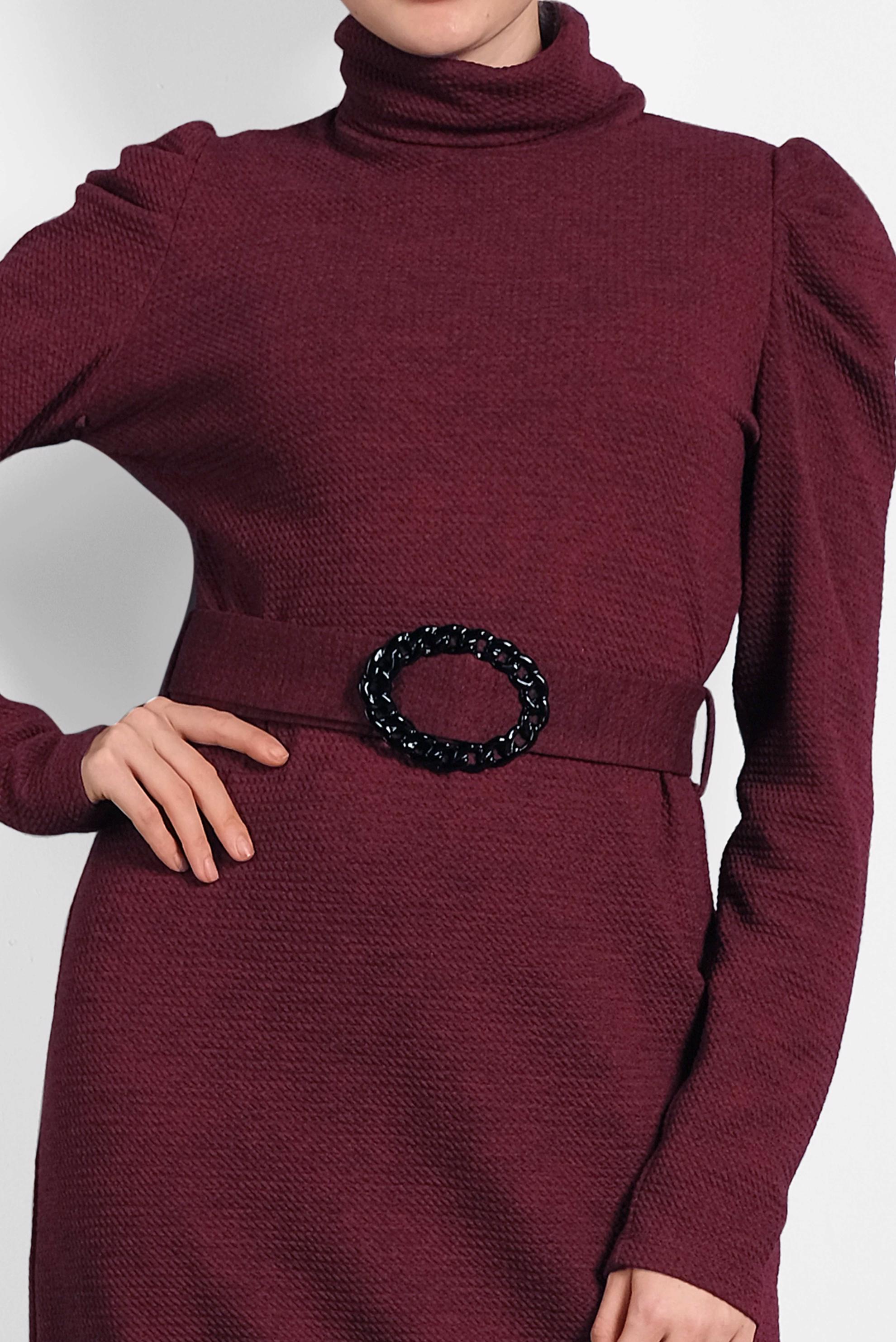 Tesettür giyim BORDO OMUZ KISMI BÜZGÜLÜ BOĞAZLI ELBİSE 40362