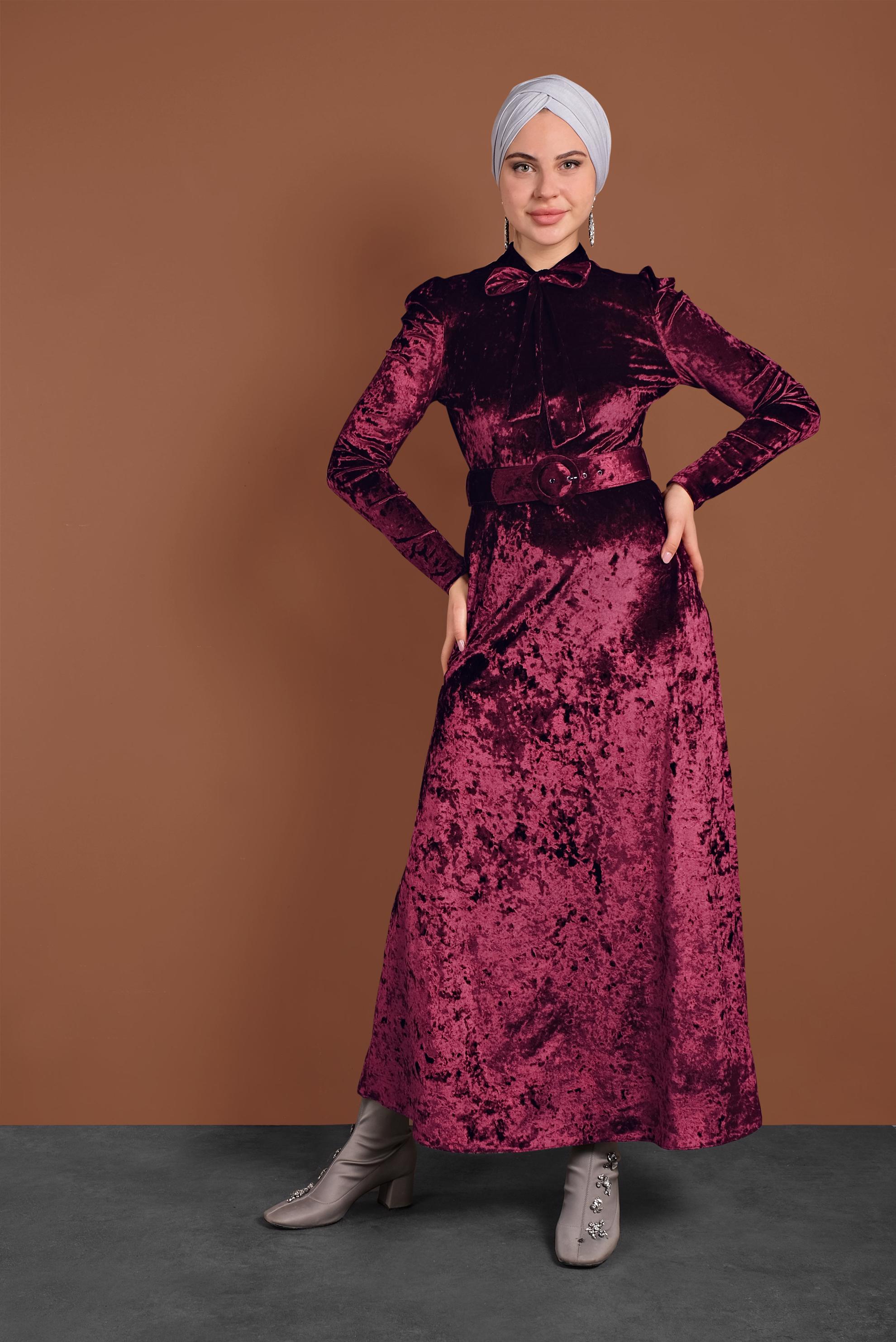 Tesettür giyim MÜRDÜM YAKASI BAĞCIKLI KADİFE ELBİSE 40380