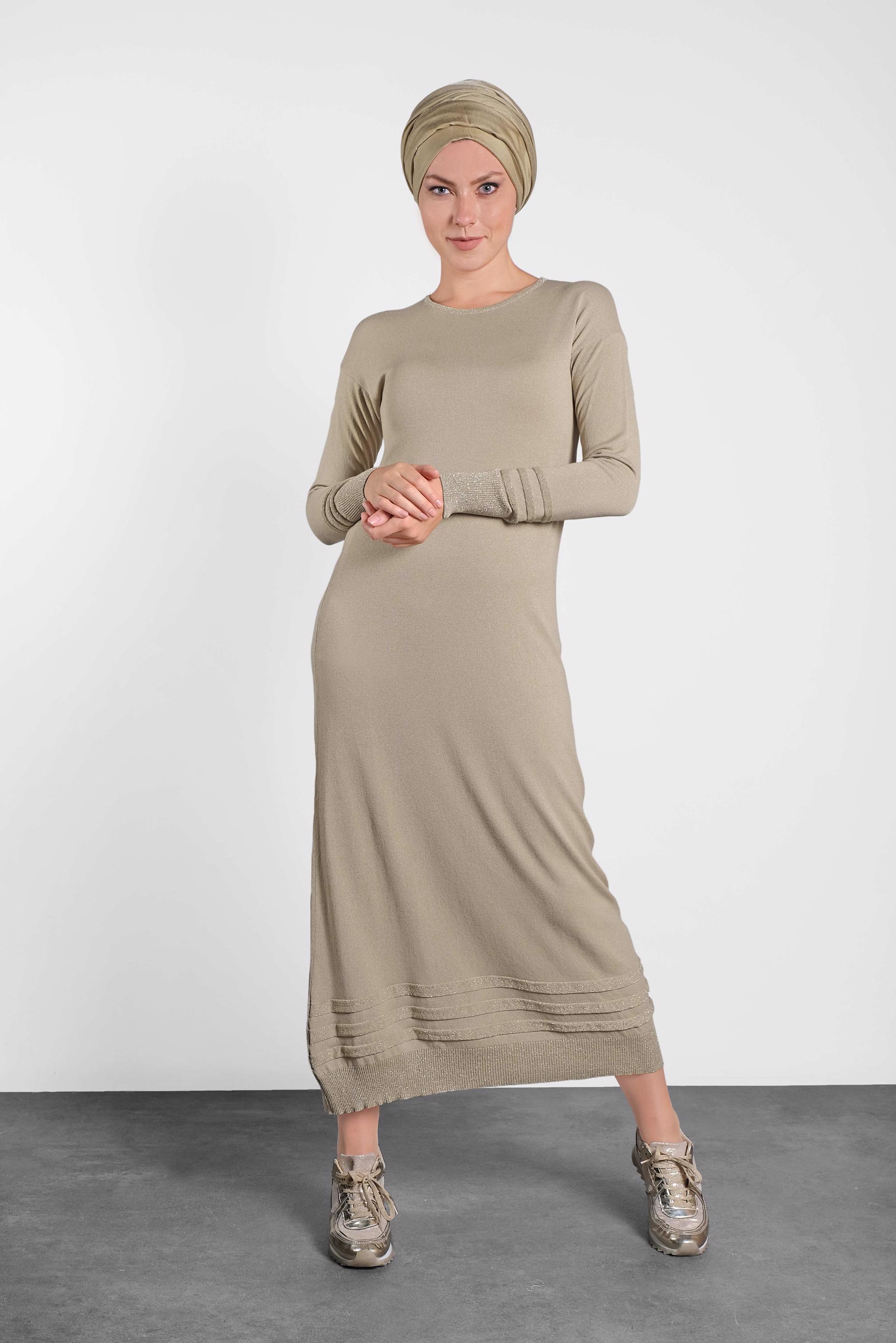 Tesettür giyim BEJ SİMLİ İNCE TRİKO ELBİSE 4137