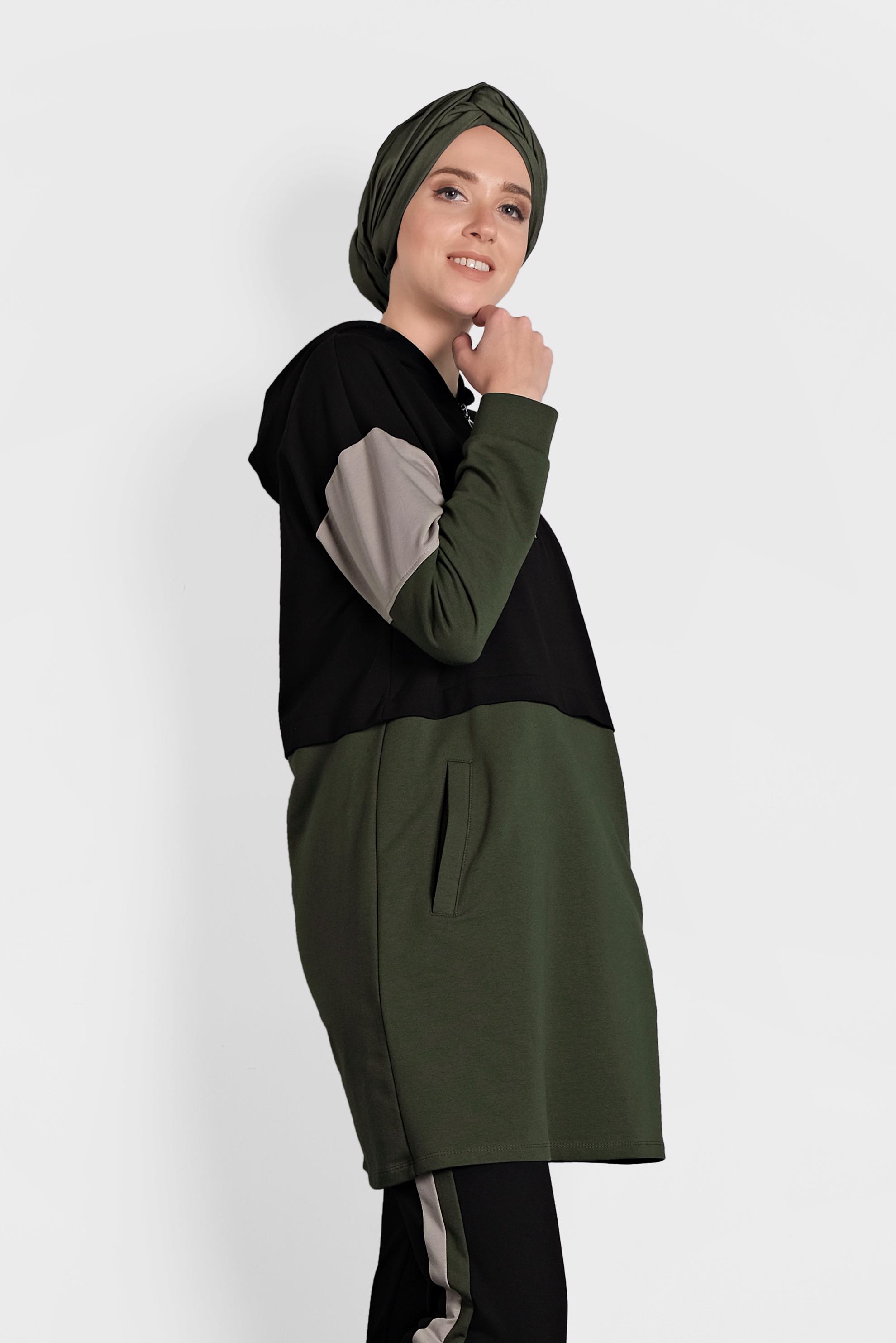 Tesettür giyim SİYAH ŞERİT DETAYLI FERMUARLI KAPÜŞONLU İKİLİ EŞOFMAN TAKIMI 40102