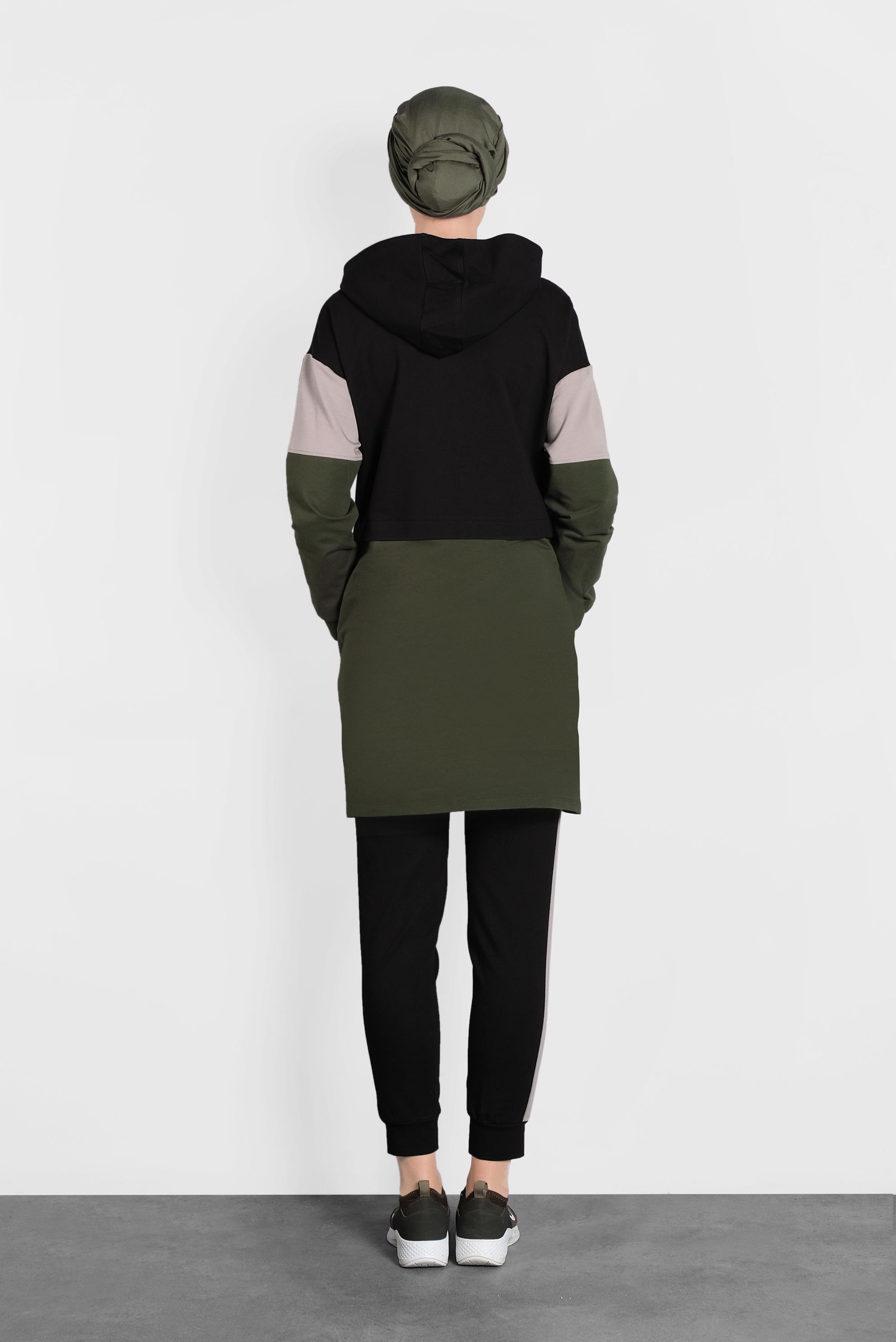 Tesettür giyim SİYAH ŞERİT DETAYLI FERMUARLI KAPÜŞONLU İKİLİ EŞOFMAN TAKIMI 40102