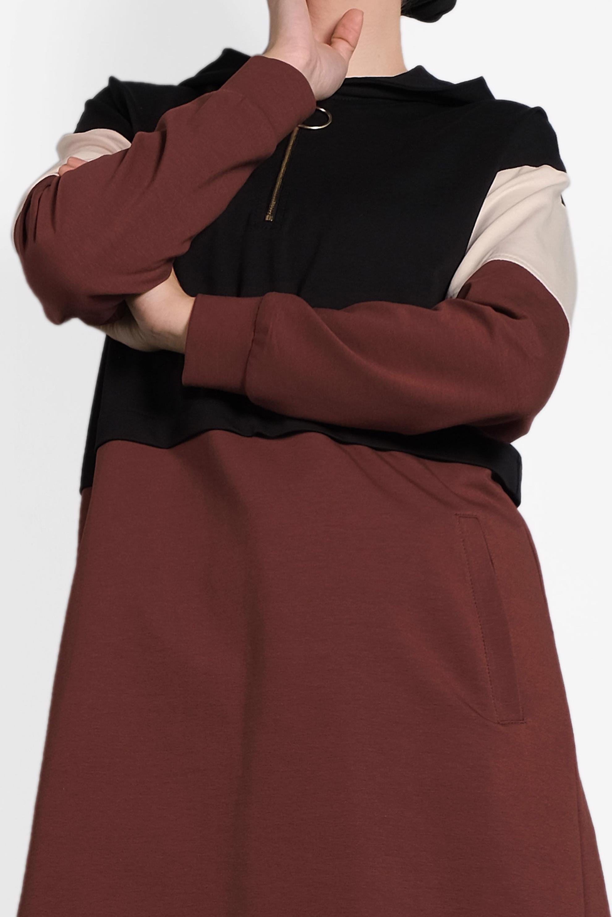 Tesettür giyim SİYAH ŞERİT DETAYLI FERMUARLI KAPÜŞONLU İKİLİ EŞOFMAN TAKIMI 40102