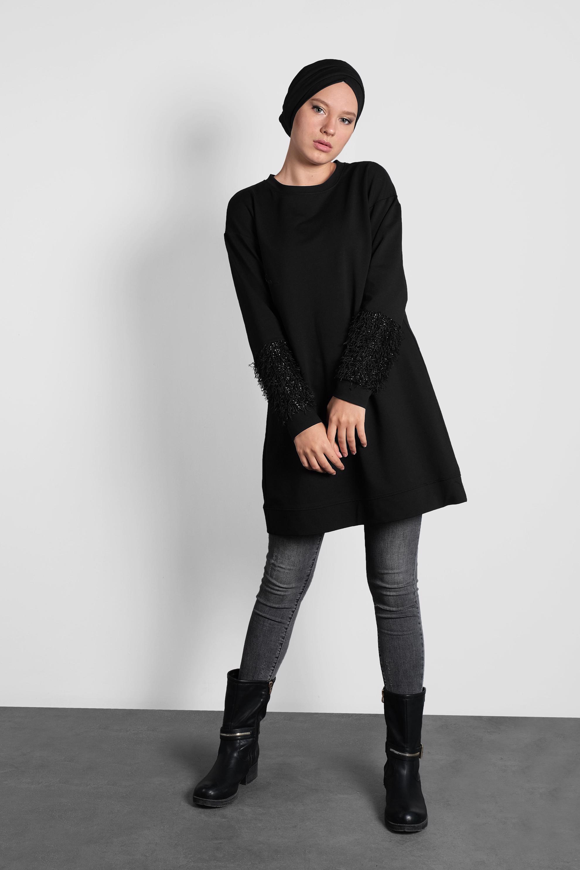 Tesettür giyim SİYAH KOLLARI SAÇAK DETAYLI SALAŞ TUNİK 40104 