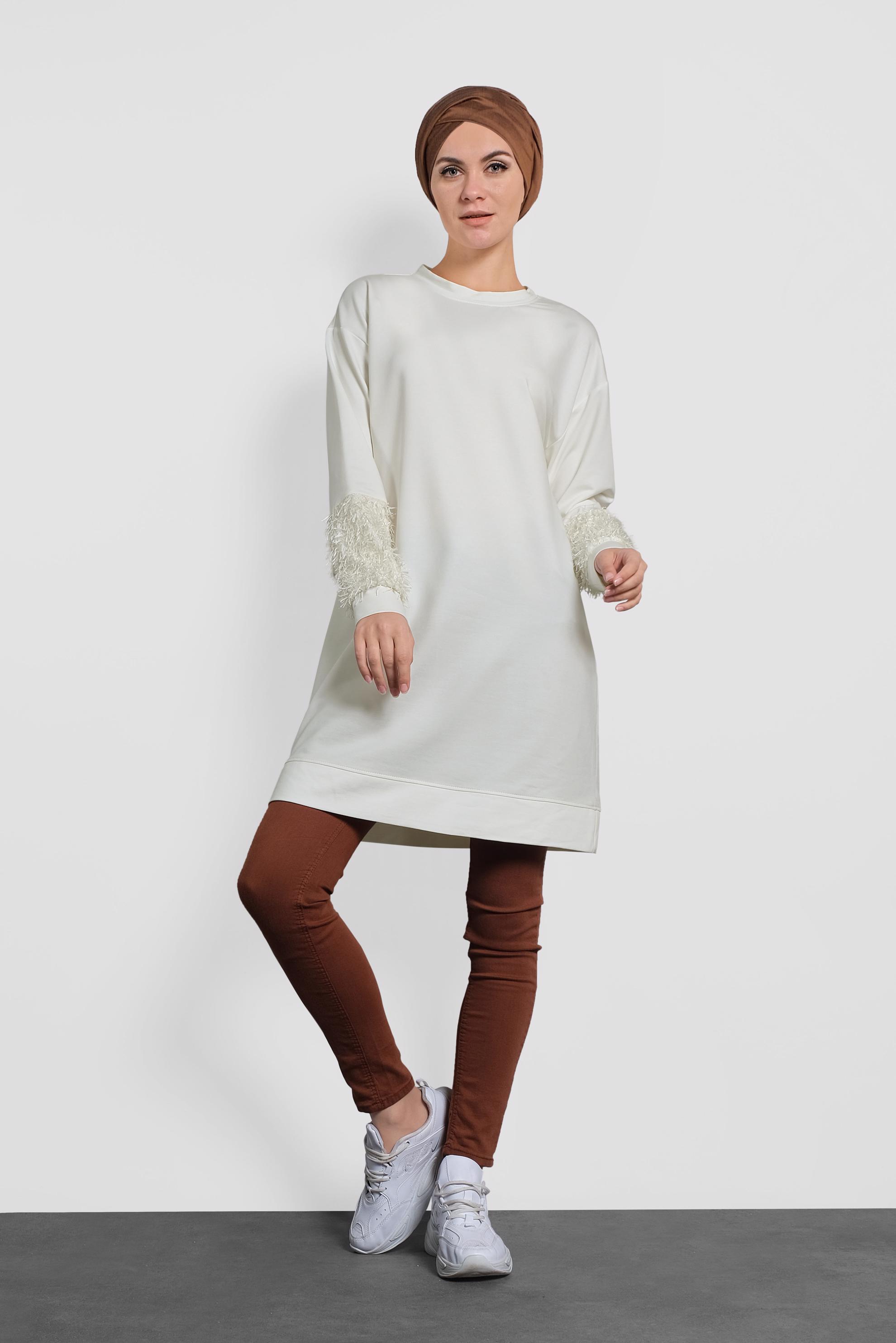 Tesettür giyim BEYAZ KOLLARI SAÇAK DETAYLI SALAŞ TUNİK 40104 