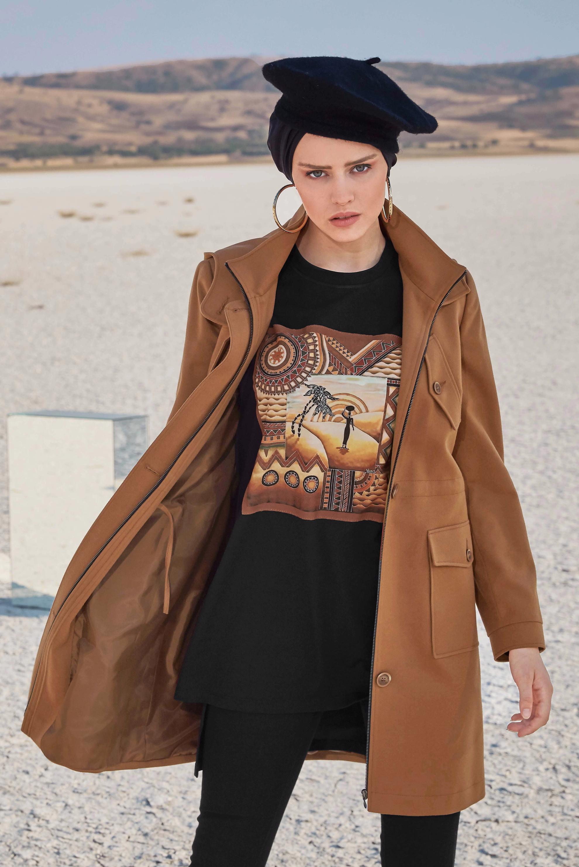 Tesettür giyim SİYAH BASKI DETAYLI EŞOFMAN TUNİK 40156 