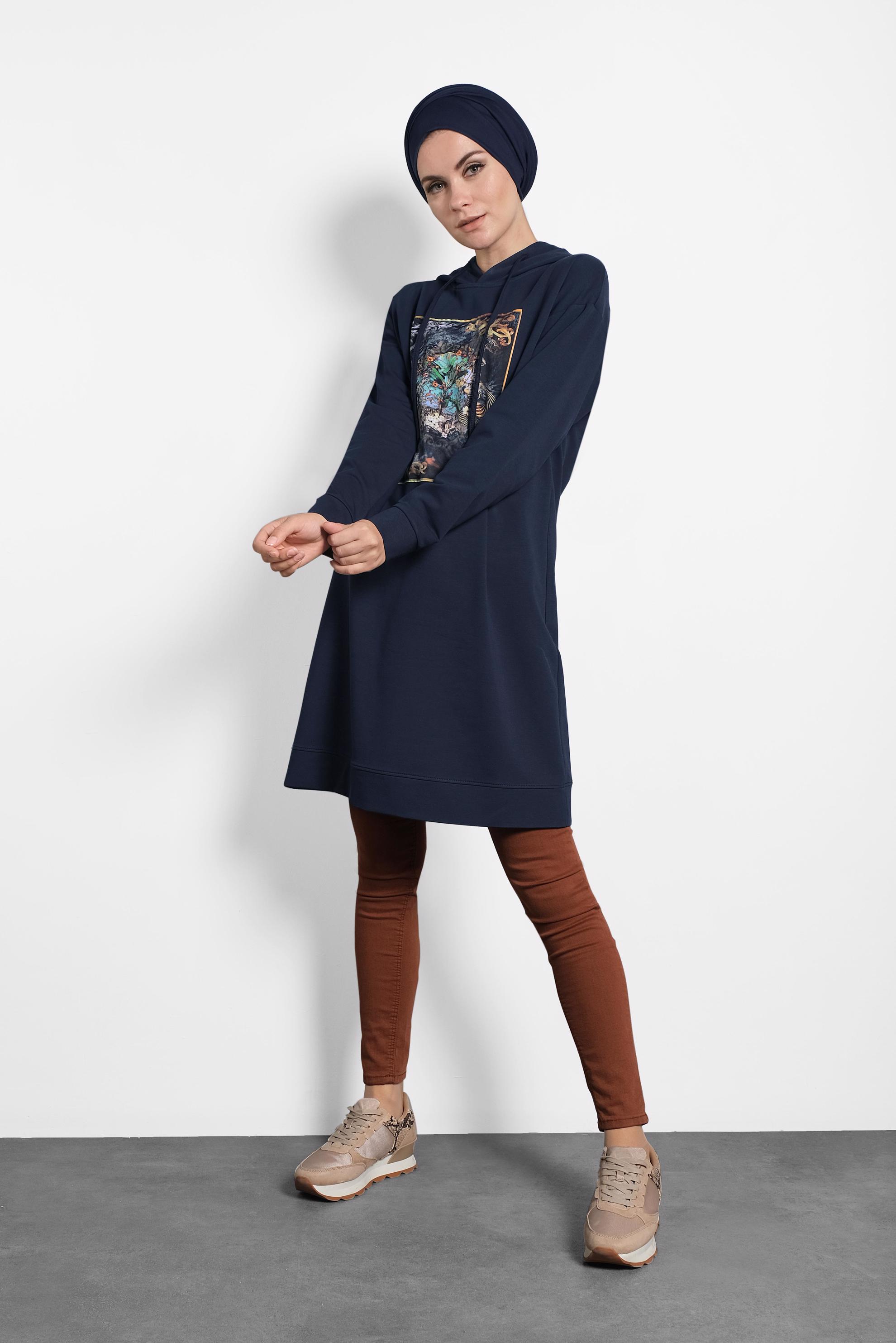 Tesettür giyim LACİVERT DESENLİ PAMUKLU EŞOFMAN TUNİK 40160