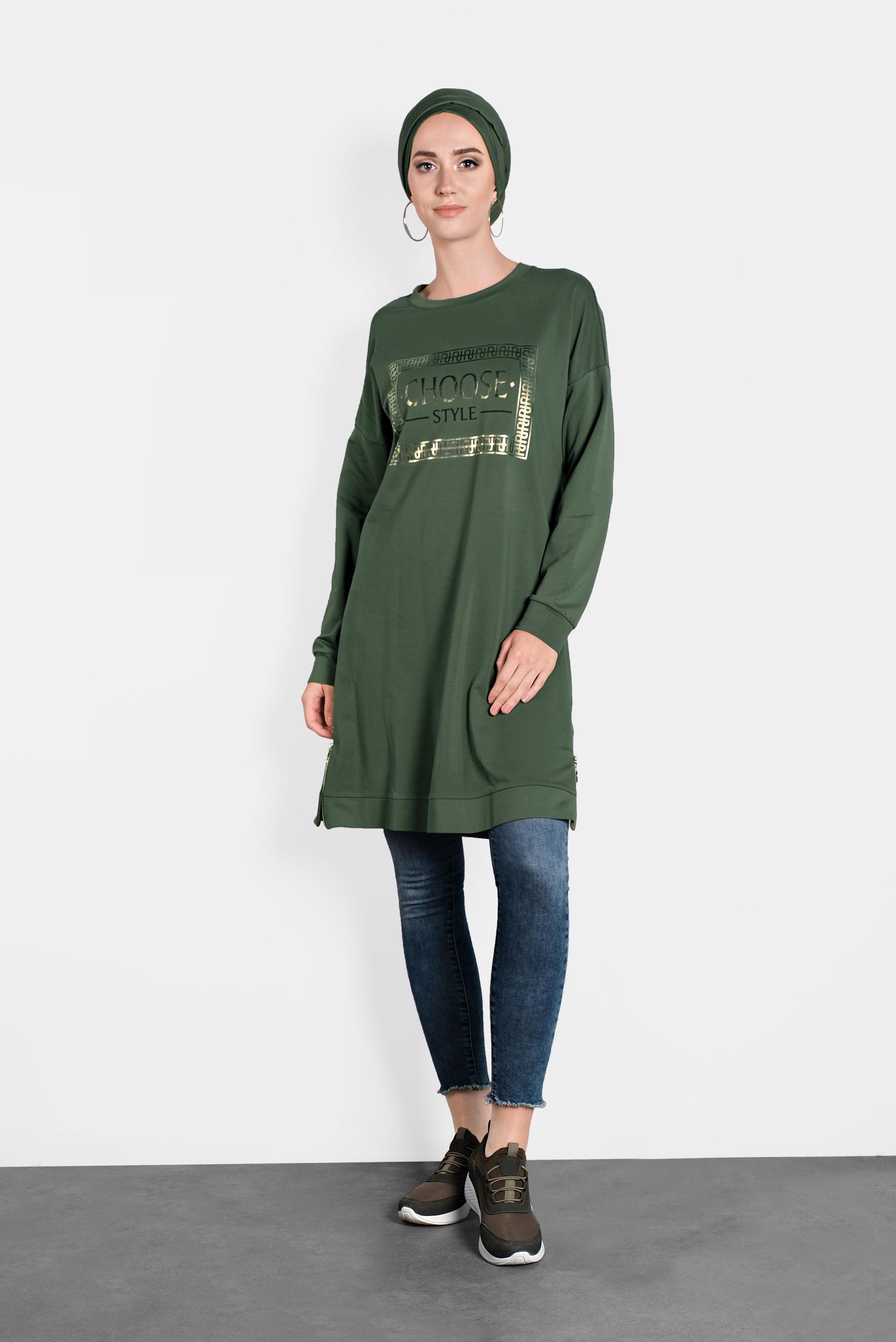 Tesettür giyim HAKİ YALDIZLI YAZI BASKILI EŞOFMAN TUNİK 40223