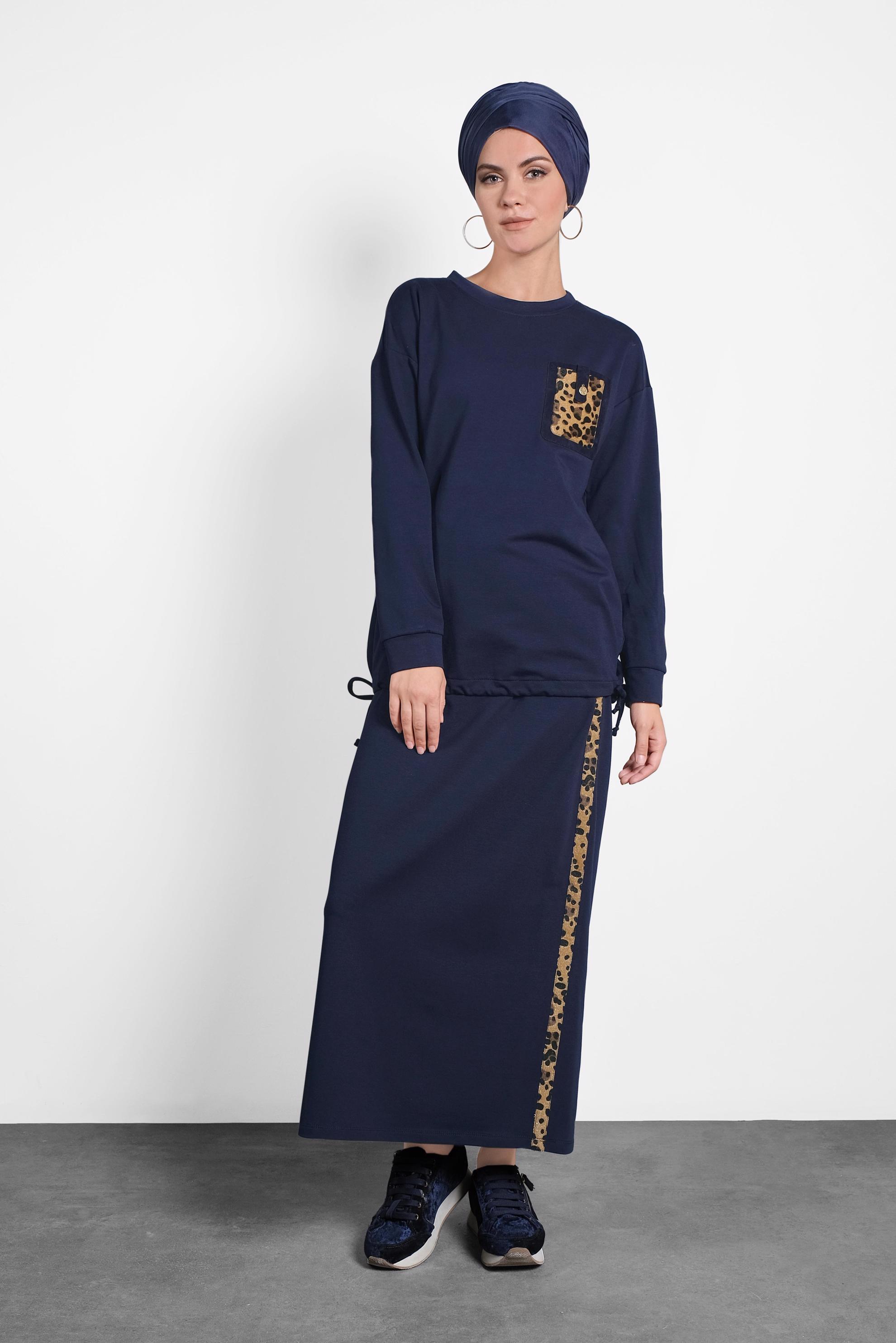 Hijab clothing NAVY BLUE ANIMAL PRINTED SKIRT SUIT 40228