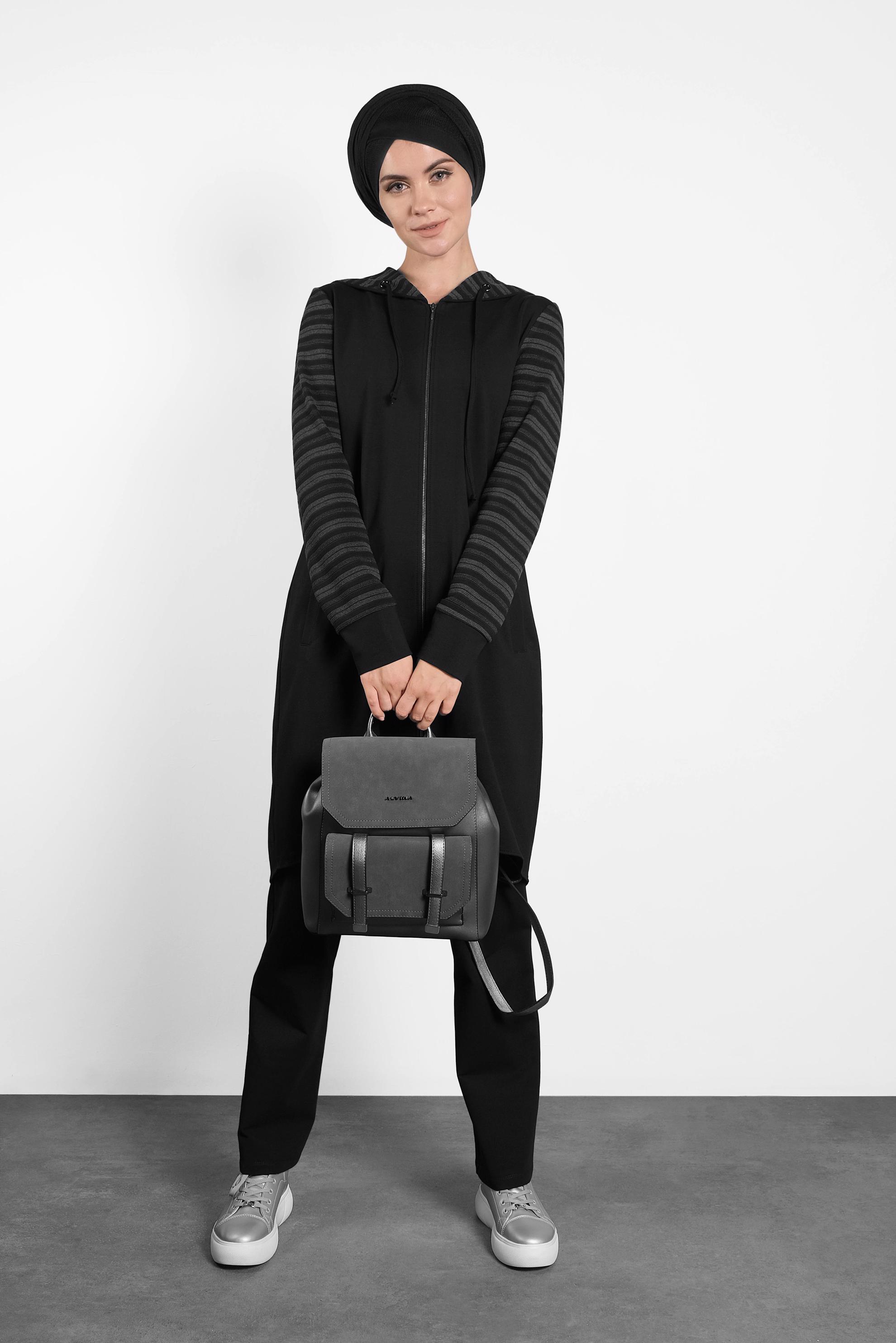 Tesettür giyim SİYAH ÇİZGİ DETAYLI İKİLİ PANTOLONLU EŞOFMAN TAKIM 40250